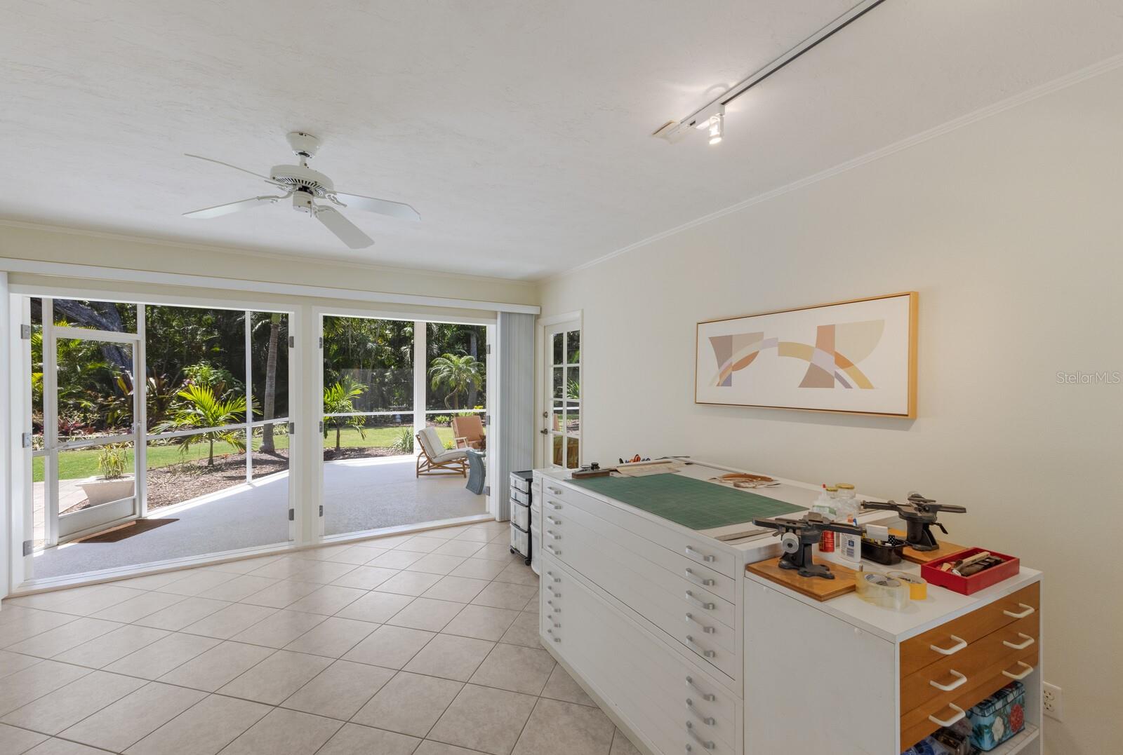734 INDIAN BEACH CIR, SARASOTA, FL, 34234