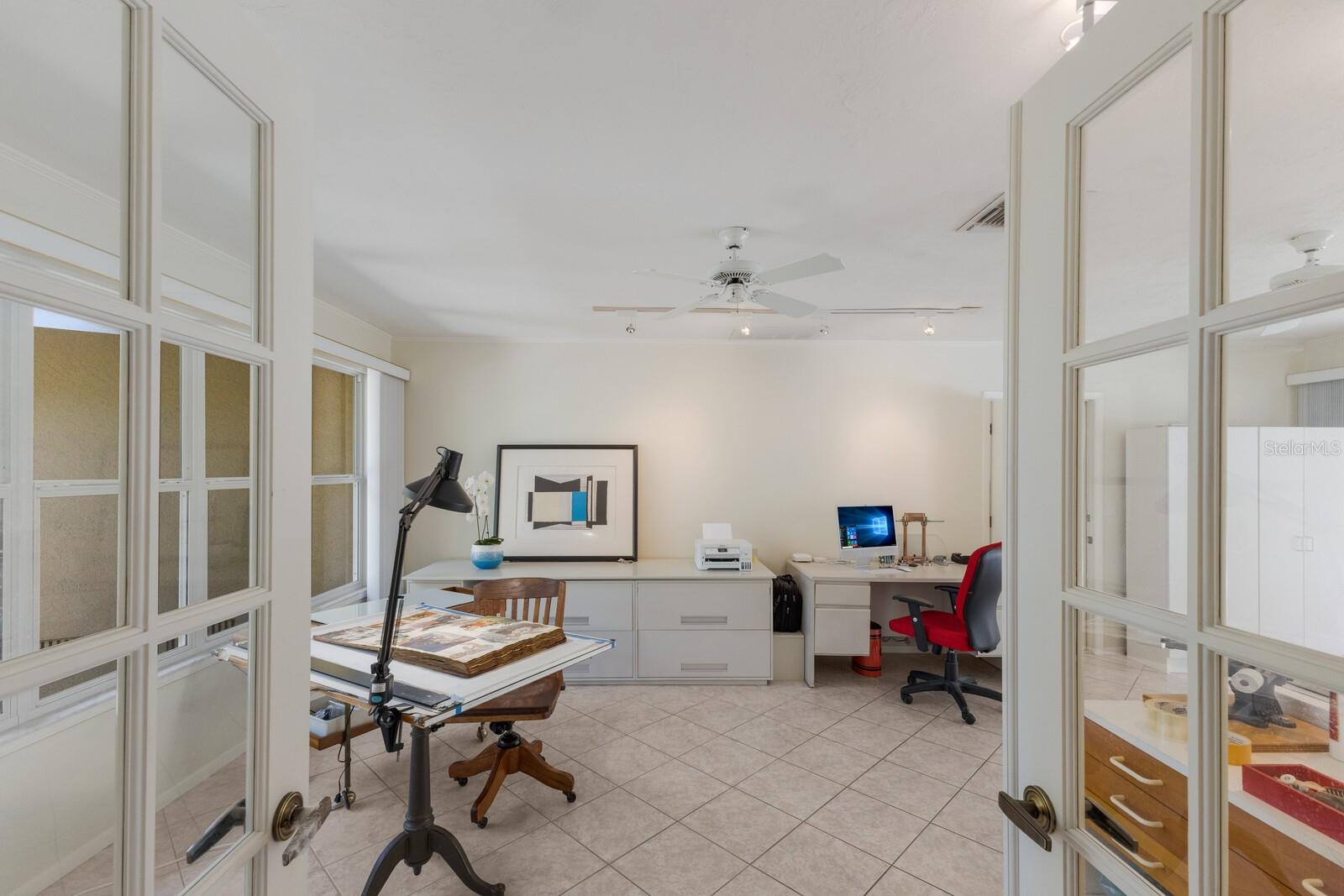 734 INDIAN BEACH CIR, SARASOTA, FL, 34234