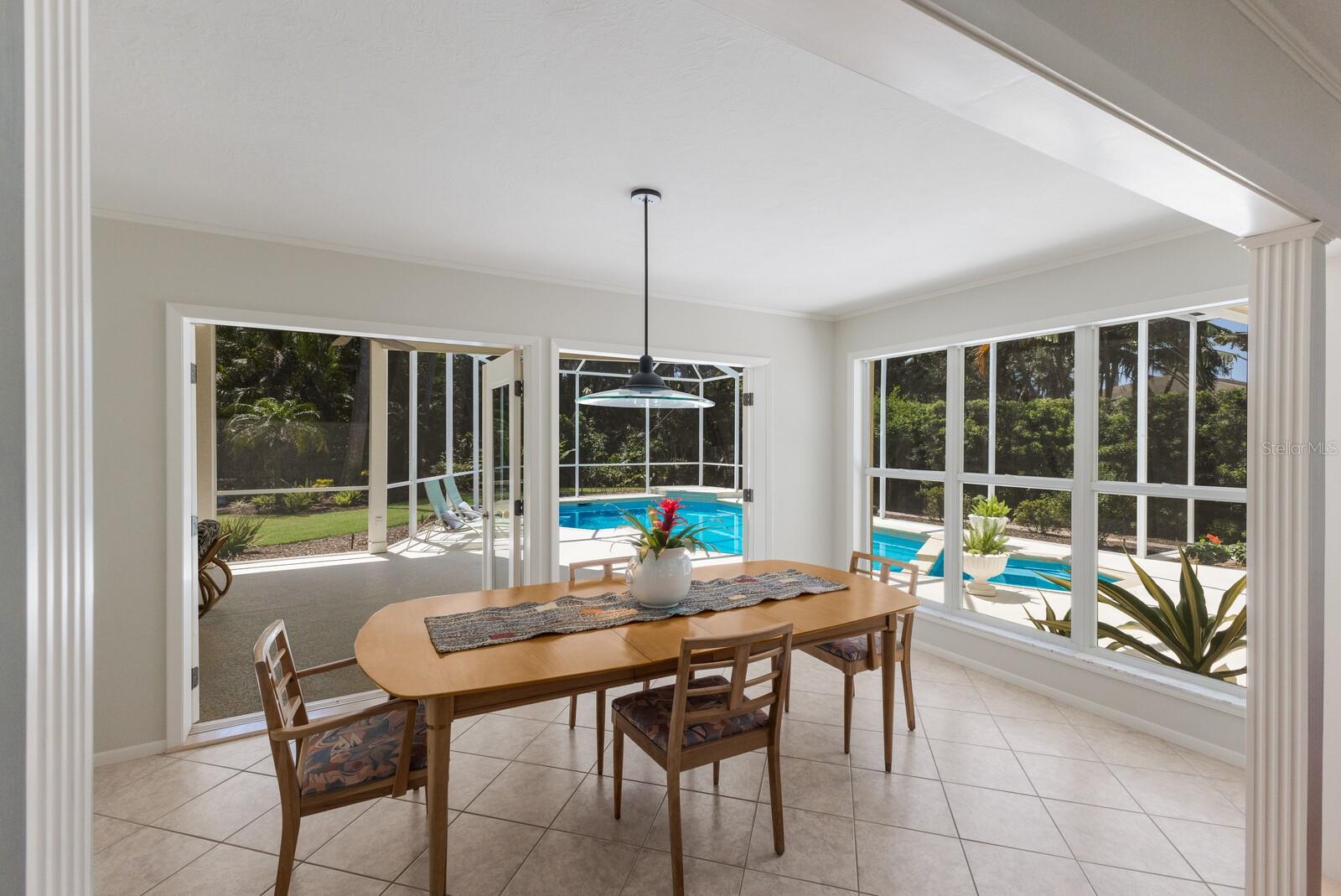 734 INDIAN BEACH CIR, SARASOTA, FL, 34234