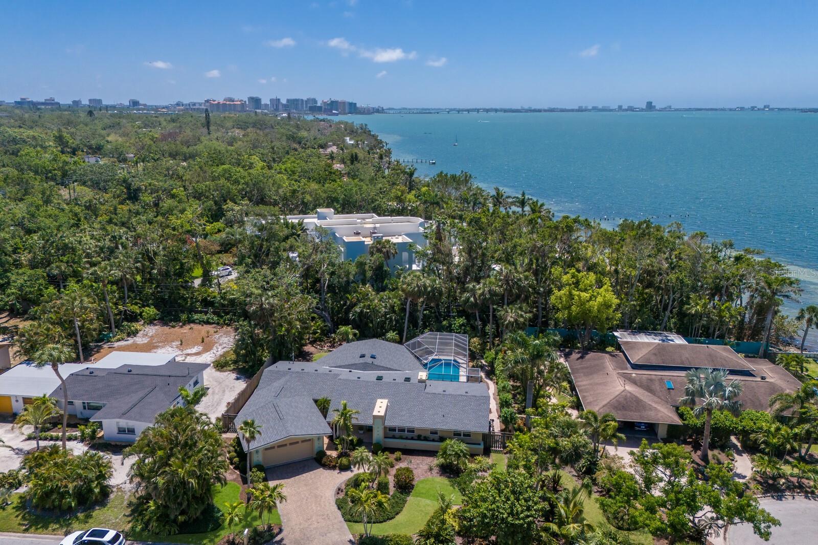 734 INDIAN BEACH CIR, SARASOTA, FL, 34234