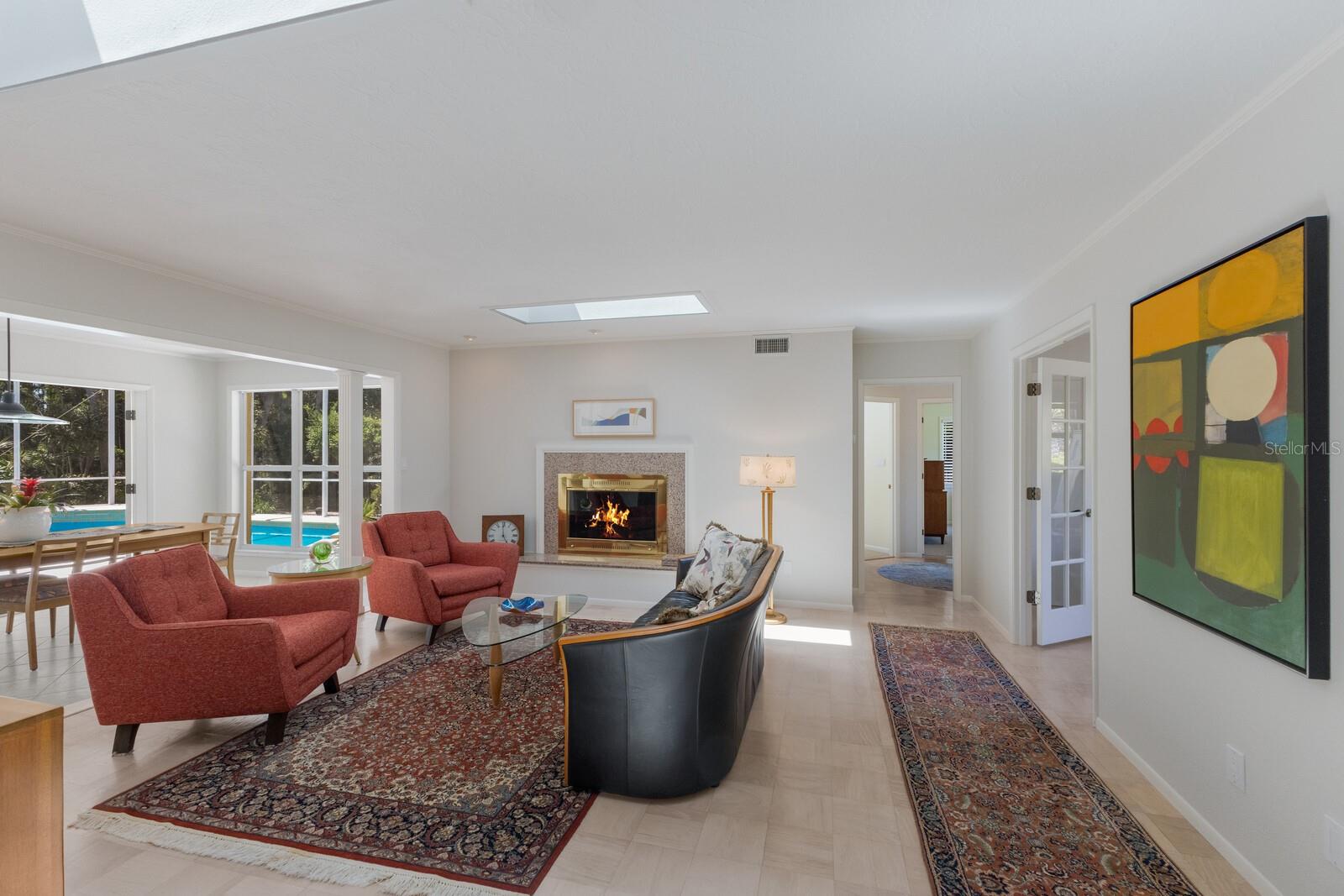734 INDIAN BEACH CIR, SARASOTA, FL, 34234