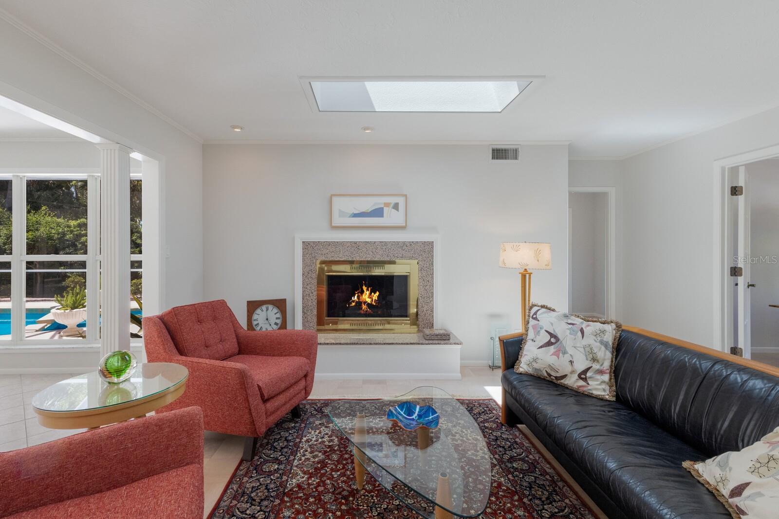 734 INDIAN BEACH CIR, SARASOTA, FL, 34234