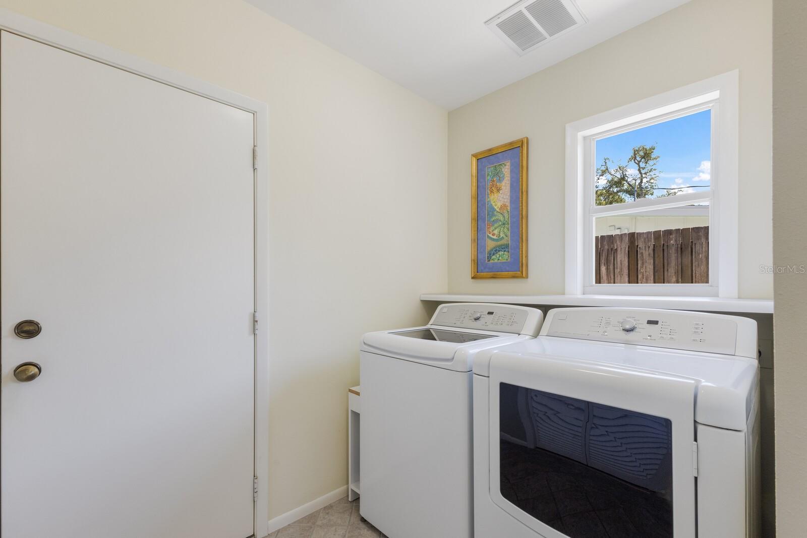 734 INDIAN BEACH CIR, SARASOTA, FL, 34234