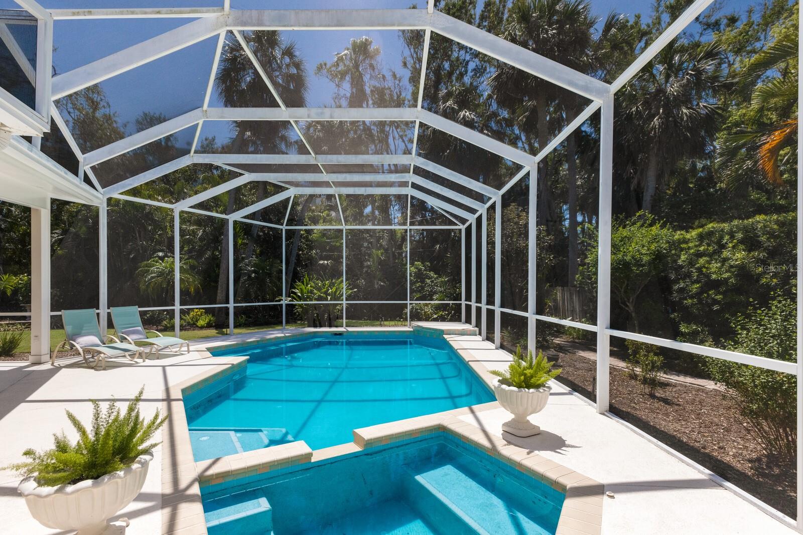 734 INDIAN BEACH CIR, SARASOTA, FL, 34234