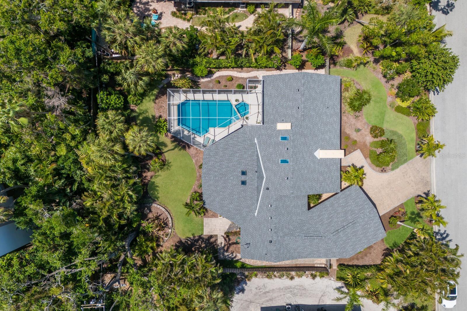 734 INDIAN BEACH CIR, SARASOTA, FL, 34234