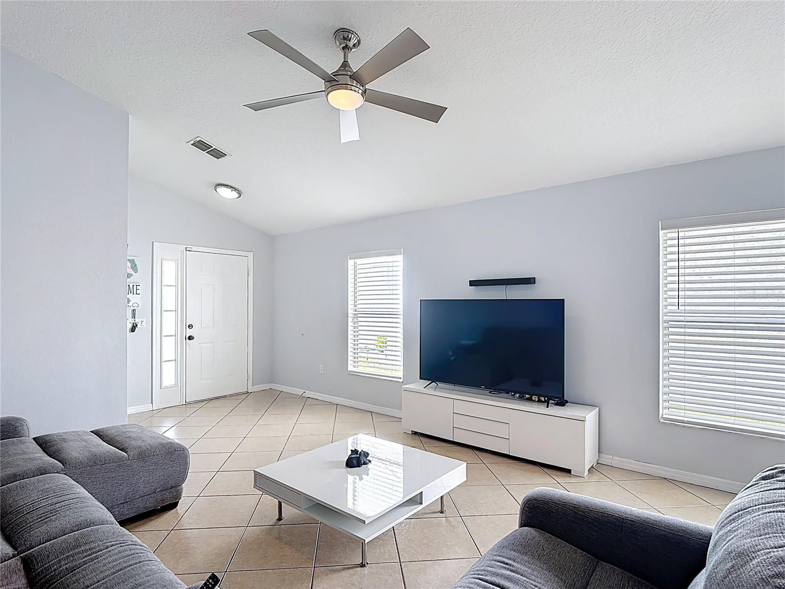 211 SOUTHBRIDGE CIR, KISSIMMEE, FL, 34744