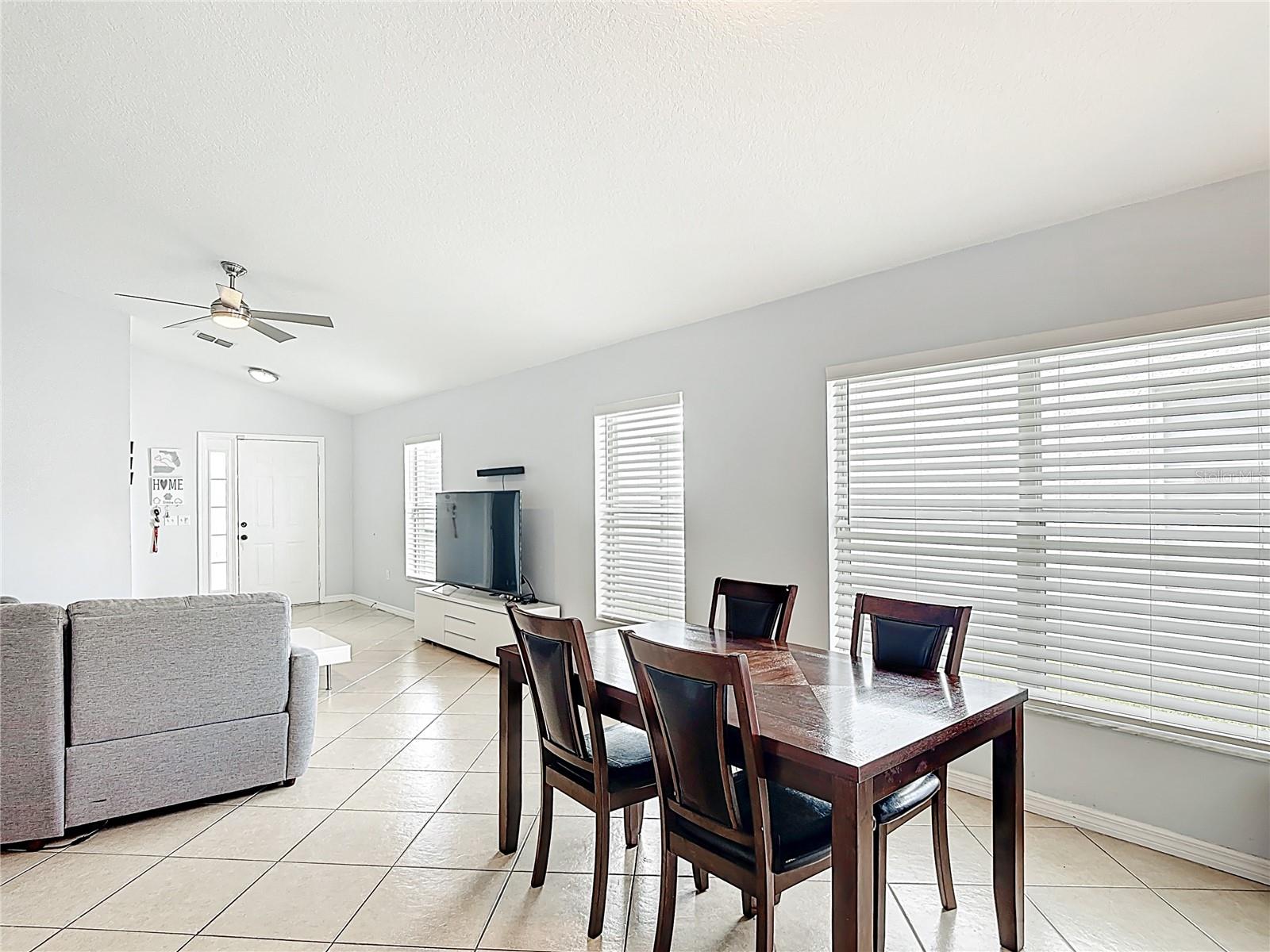211 SOUTHBRIDGE CIR, KISSIMMEE, FL, 34744