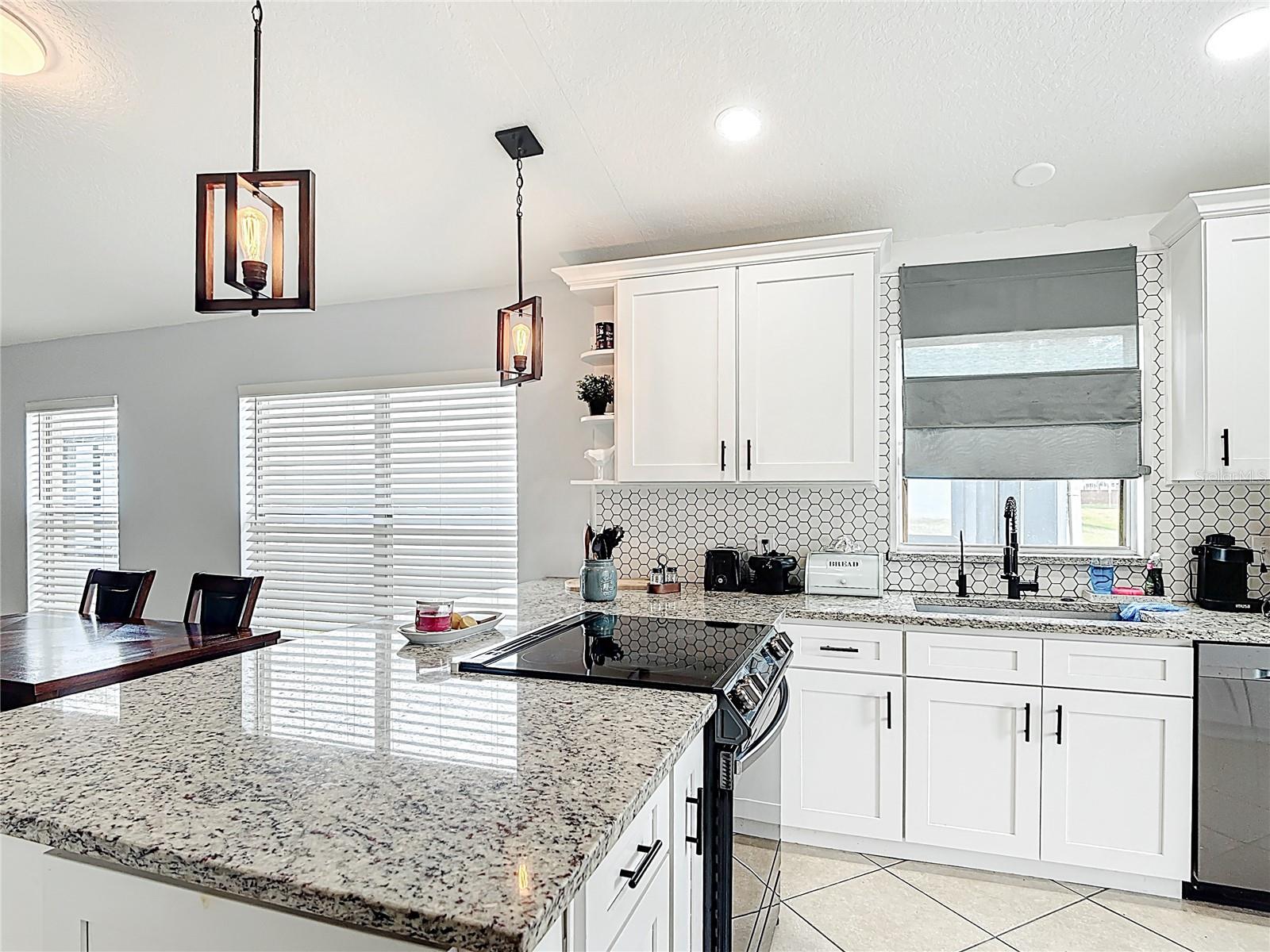 211 SOUTHBRIDGE CIR, KISSIMMEE, FL, 34744