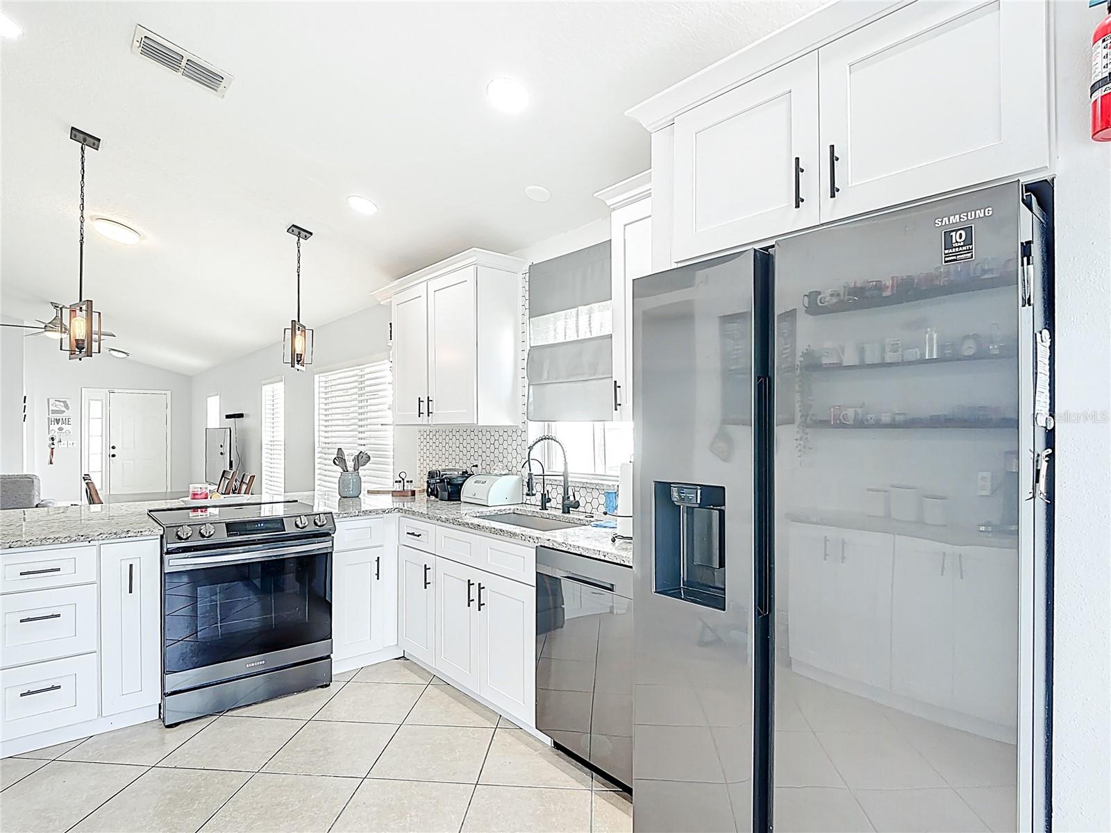 211 SOUTHBRIDGE CIR, KISSIMMEE, FL, 34744