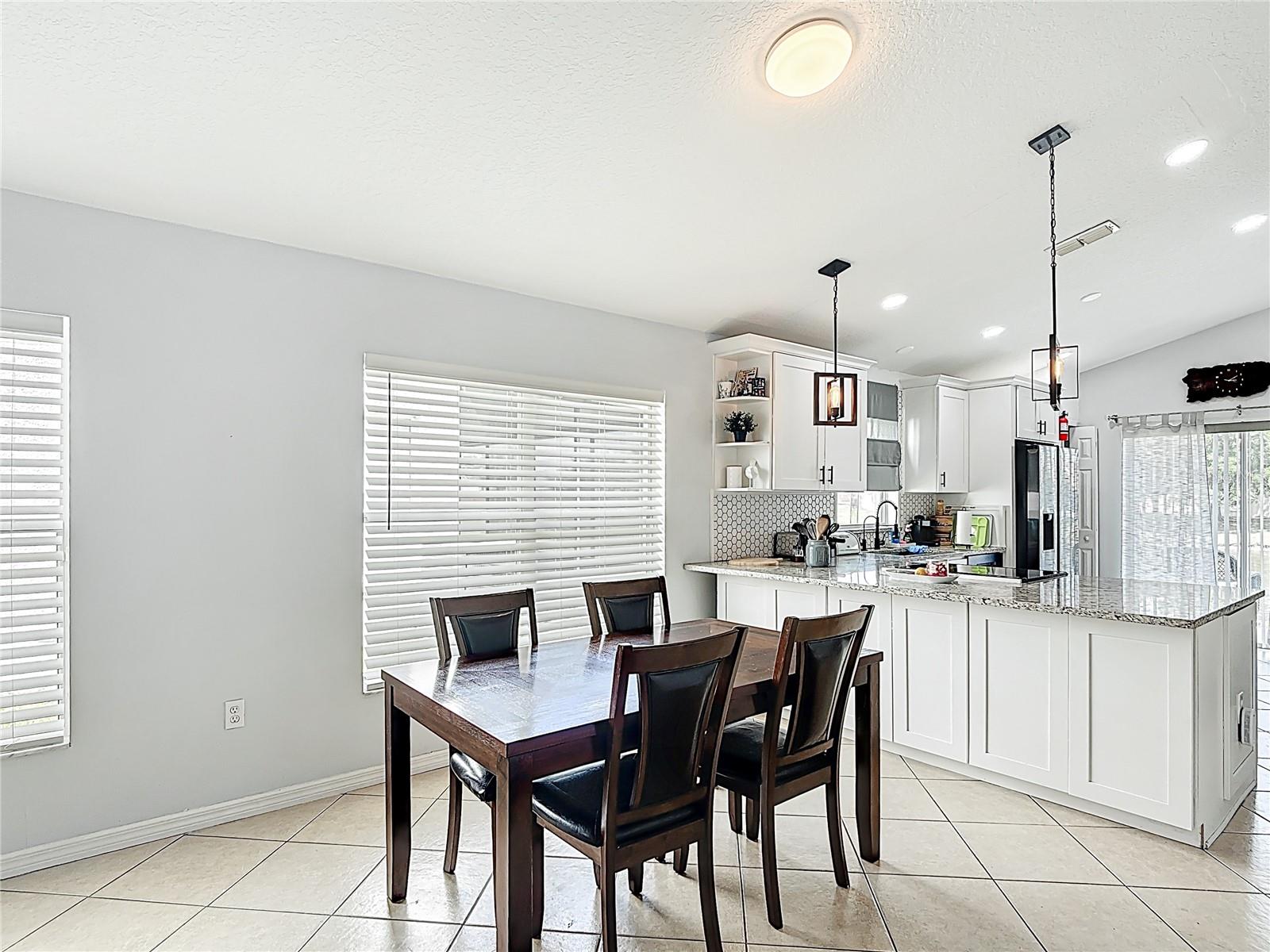 211 SOUTHBRIDGE CIR, KISSIMMEE, FL, 34744
