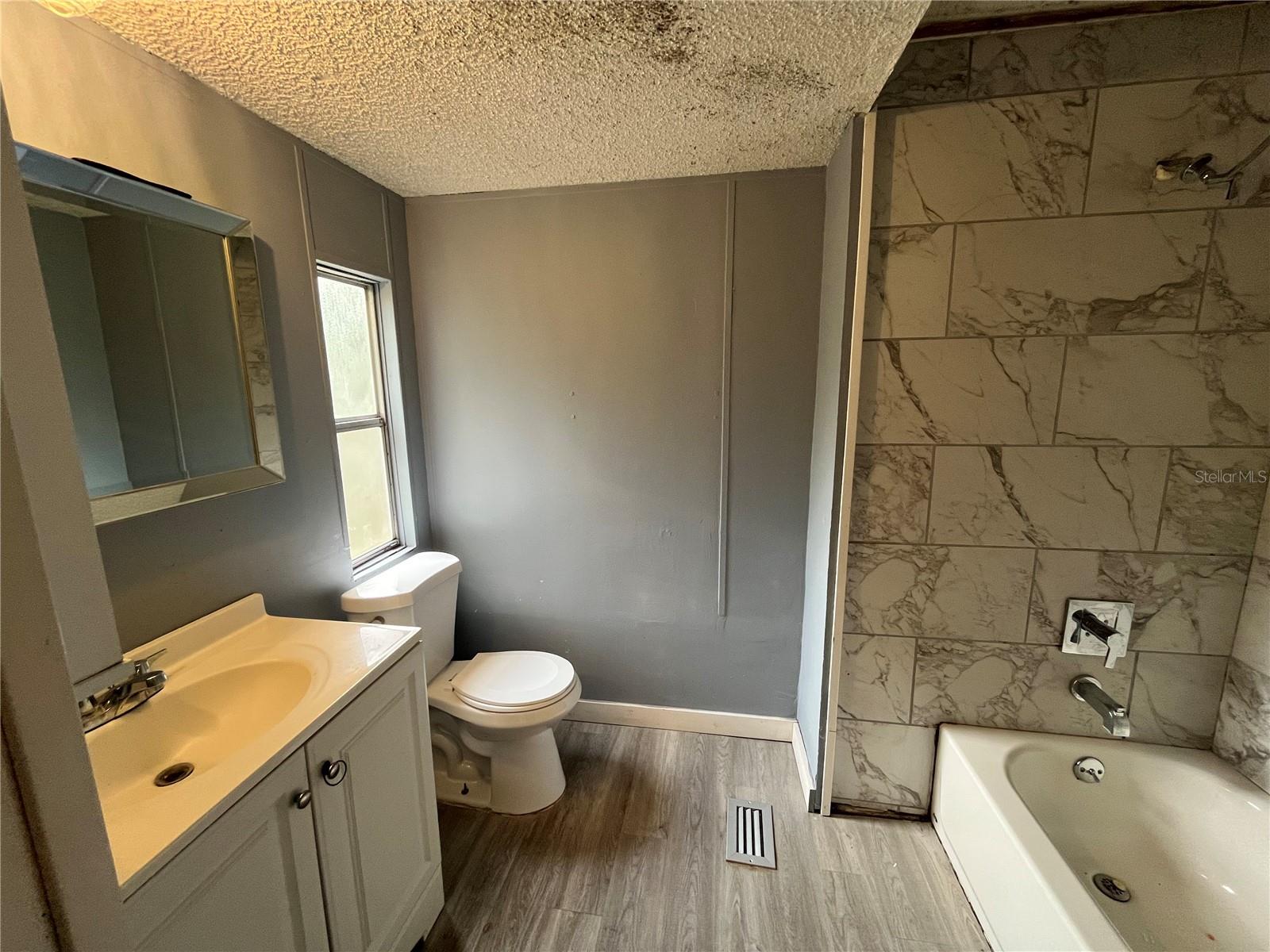 8526 NOROAD, JACKSONVILLE, FL, 32210