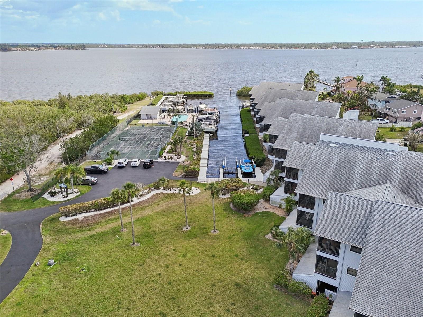 515 LEFFINGWELL AVE #211, ELLENTON, FL, 34222