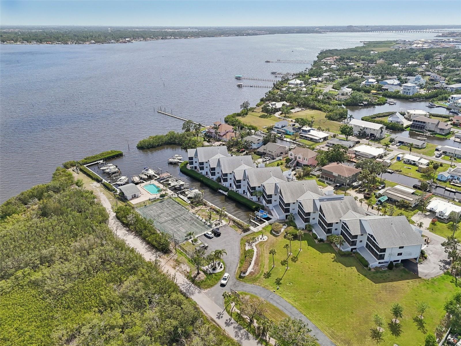 515 LEFFINGWELL AVE #211, ELLENTON, FL, 34222