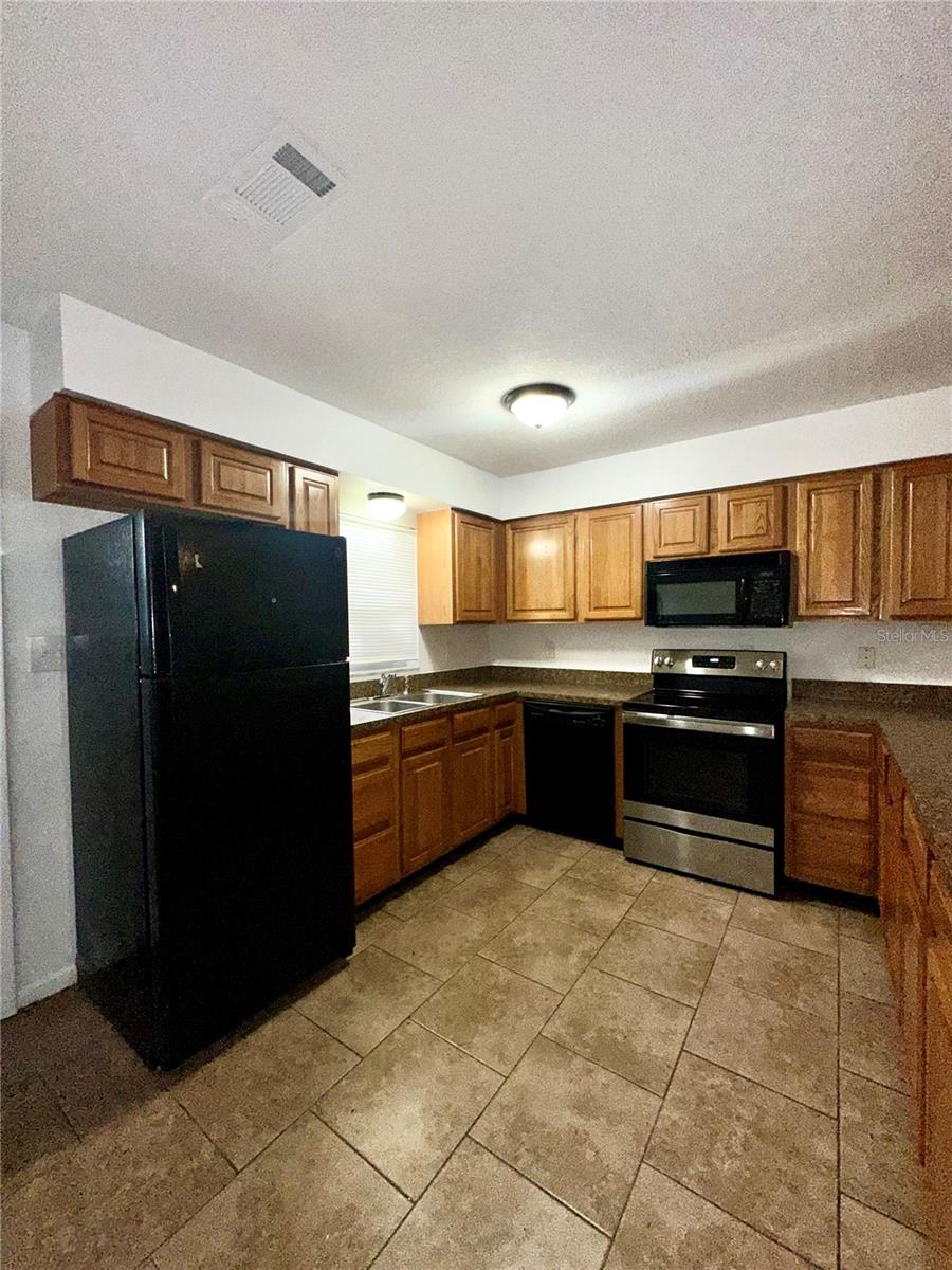 1133 E CLIFFORD AVE, EUSTIS, FL, 32726