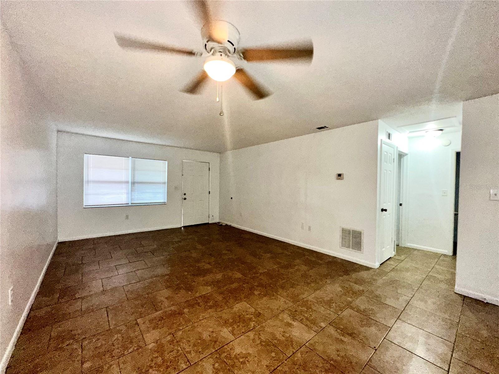 1133 E CLIFFORD AVE, EUSTIS, FL, 32726