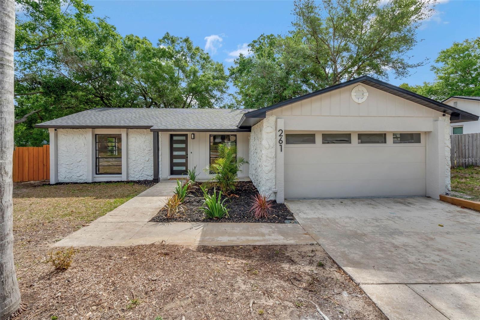 261 EDGEWOOD DR, CLERMONT, FL, 34711