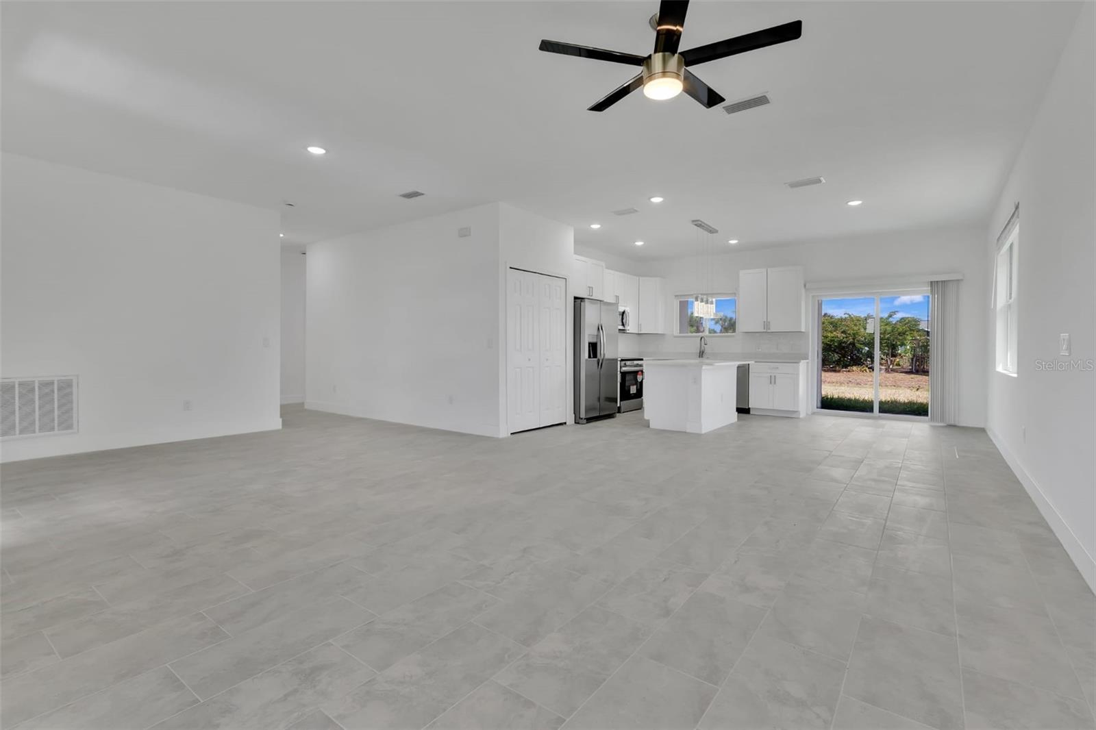 488 SUNSET RD N, ROTONDA WEST, FL, 33947
