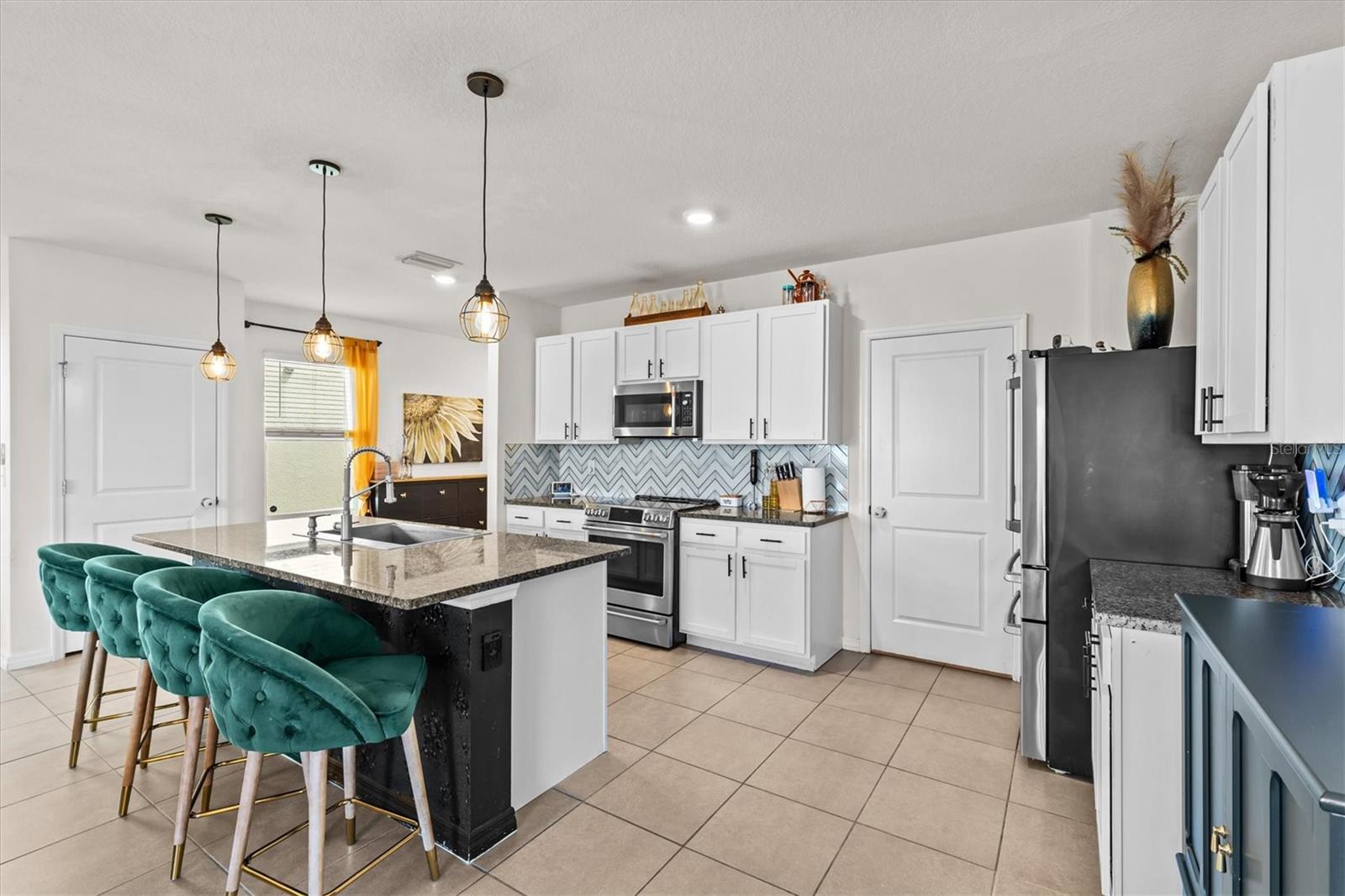 10937 PENNY GALE LOOP, SAN ANTONIO, FL, 33576