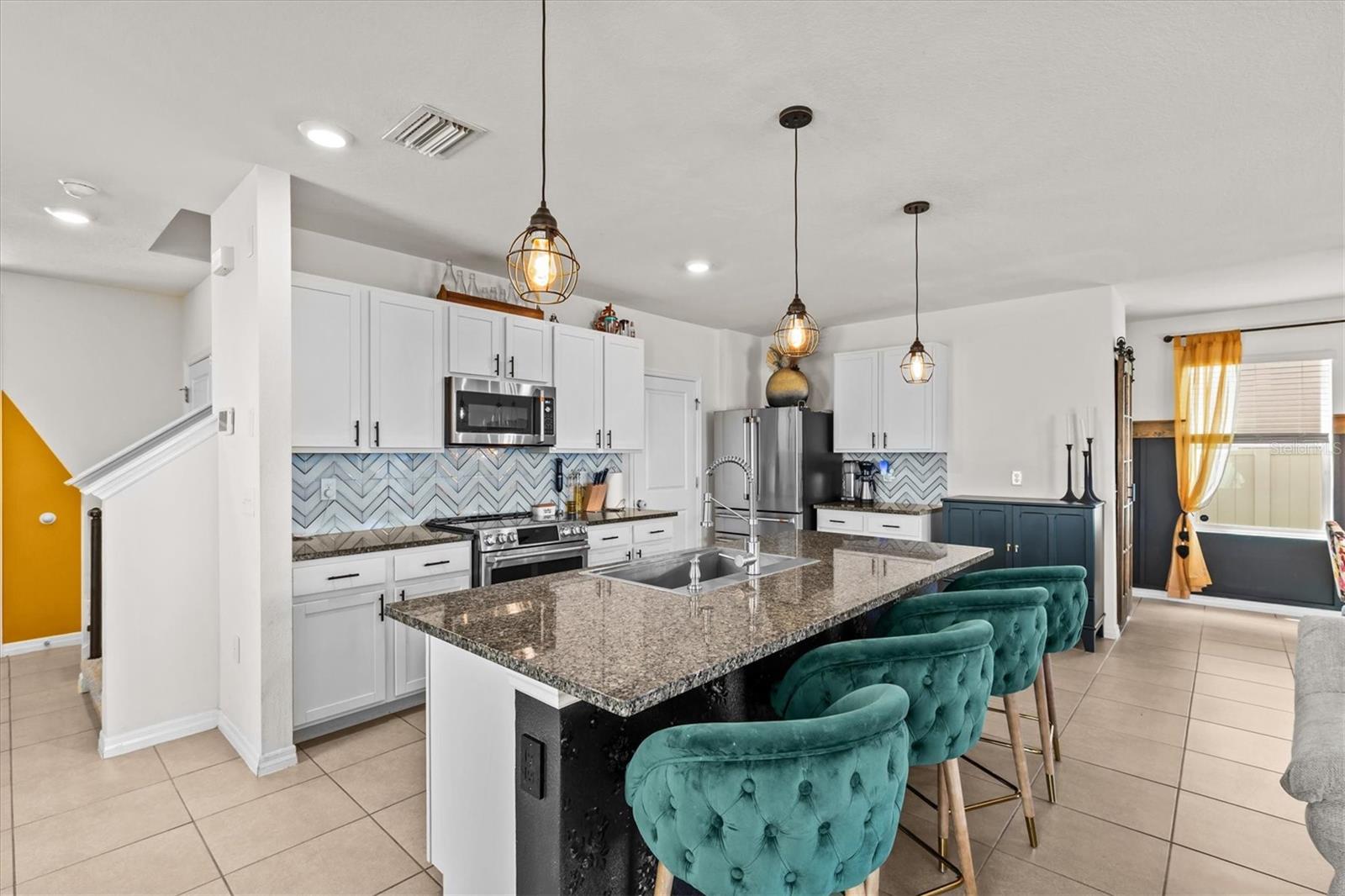 10937 PENNY GALE LOOP, SAN ANTONIO, FL, 33576