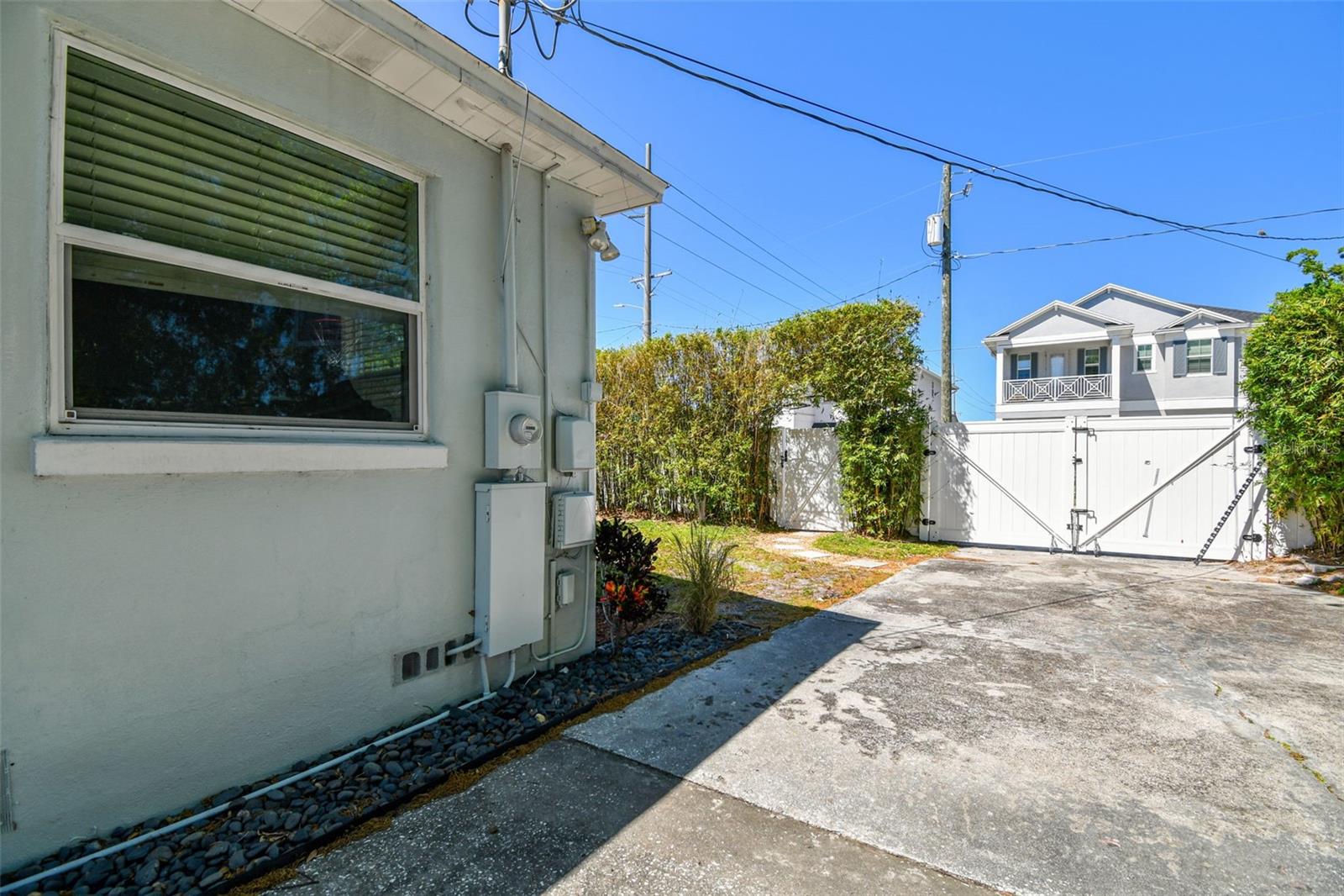 503 N MACDILL AVE, TAMPA, FL, 33609