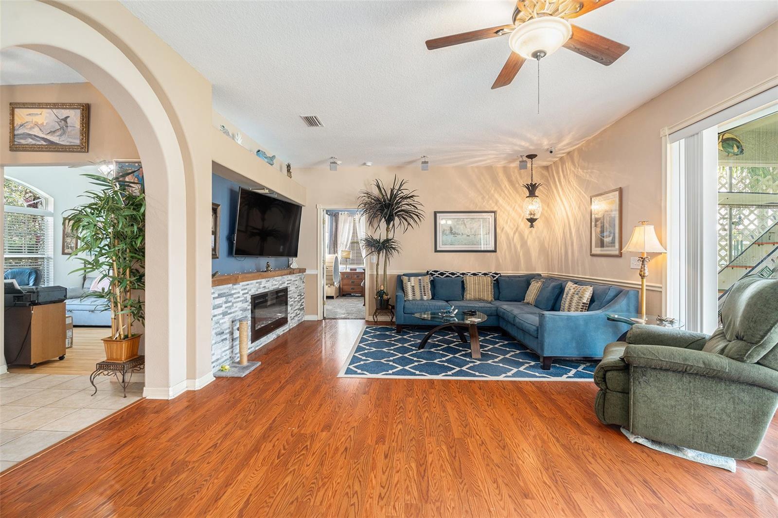 3805 MILFLORES DR, SUN CITY CENTER, FL, 33573