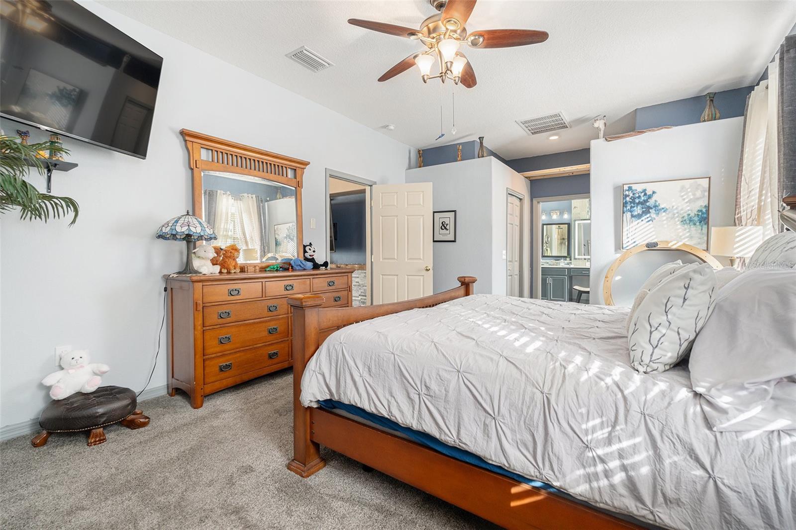3805 MILFLORES DR, SUN CITY CENTER, FL, 33573