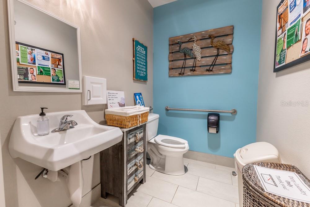 809 COUNTY ROAD 466 #202C, LADY LAKE, FL, 32159