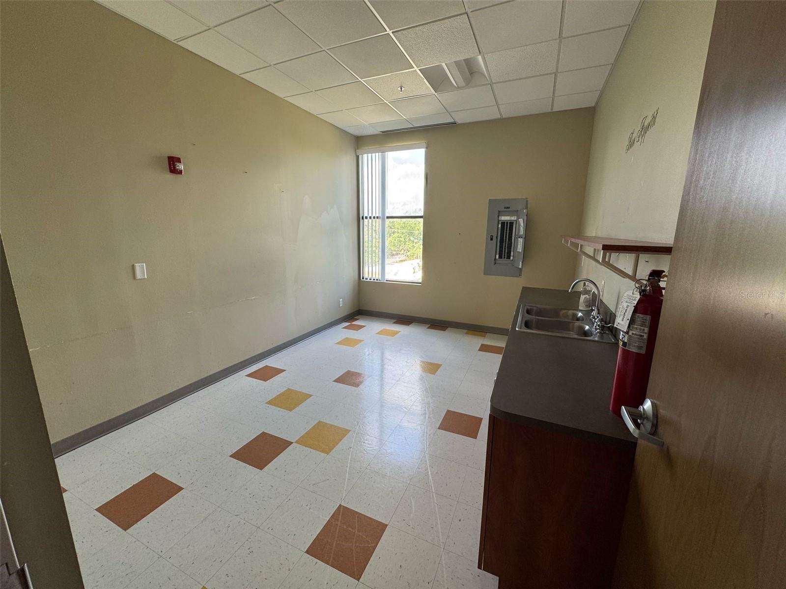 5749 WESTGATE DR #Unit 305, ORLANDO, FL, 32835