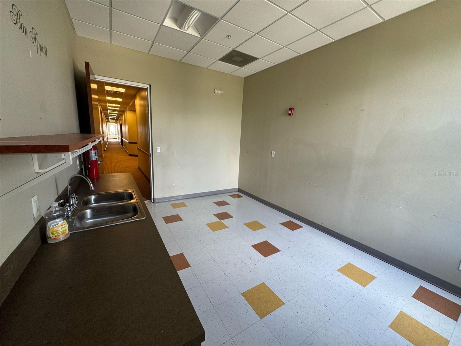 5749 WESTGATE DR #Unit 305, ORLANDO, FL, 32835