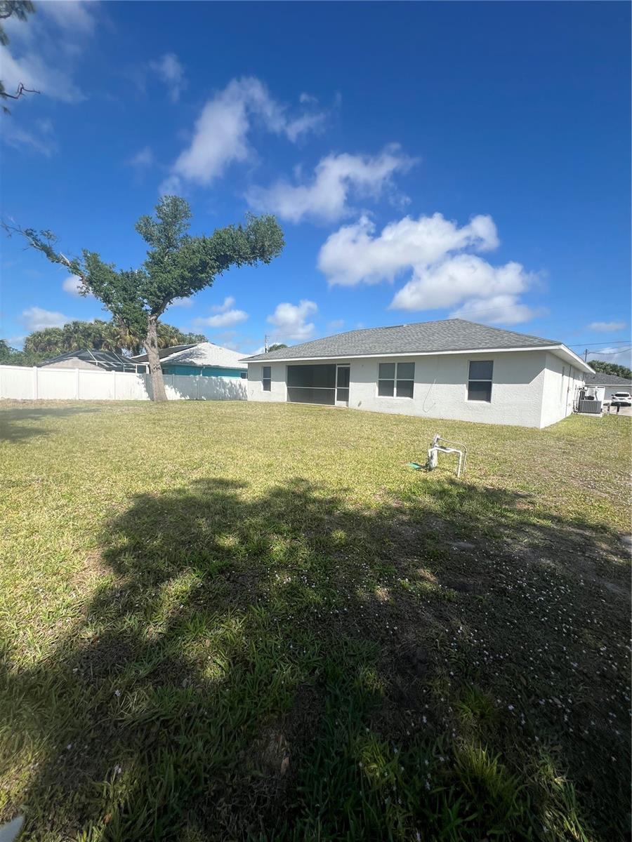 2165 VILLA GREEN AVE, NORTH PORT, FL, 34288