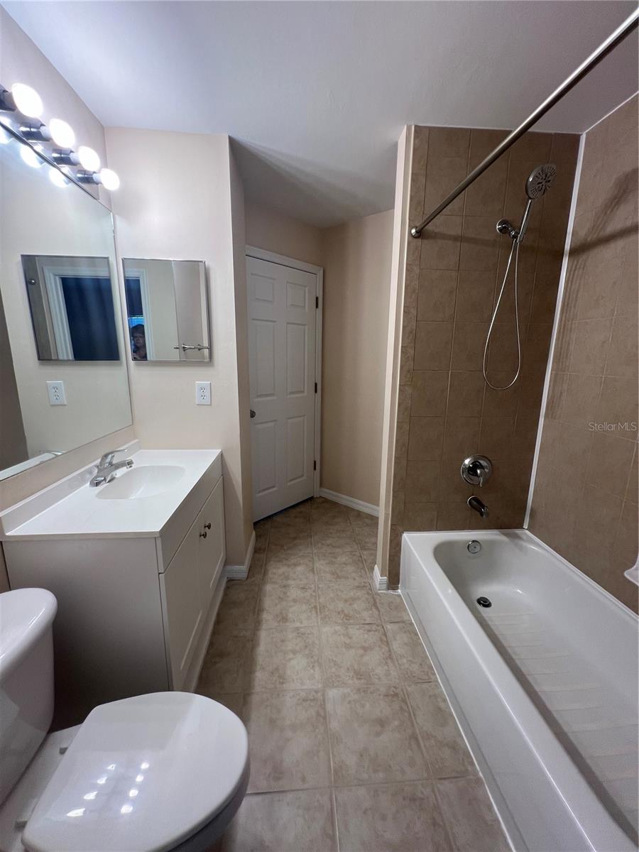 2165 VILLA GREEN AVE, NORTH PORT, FL, 34288
