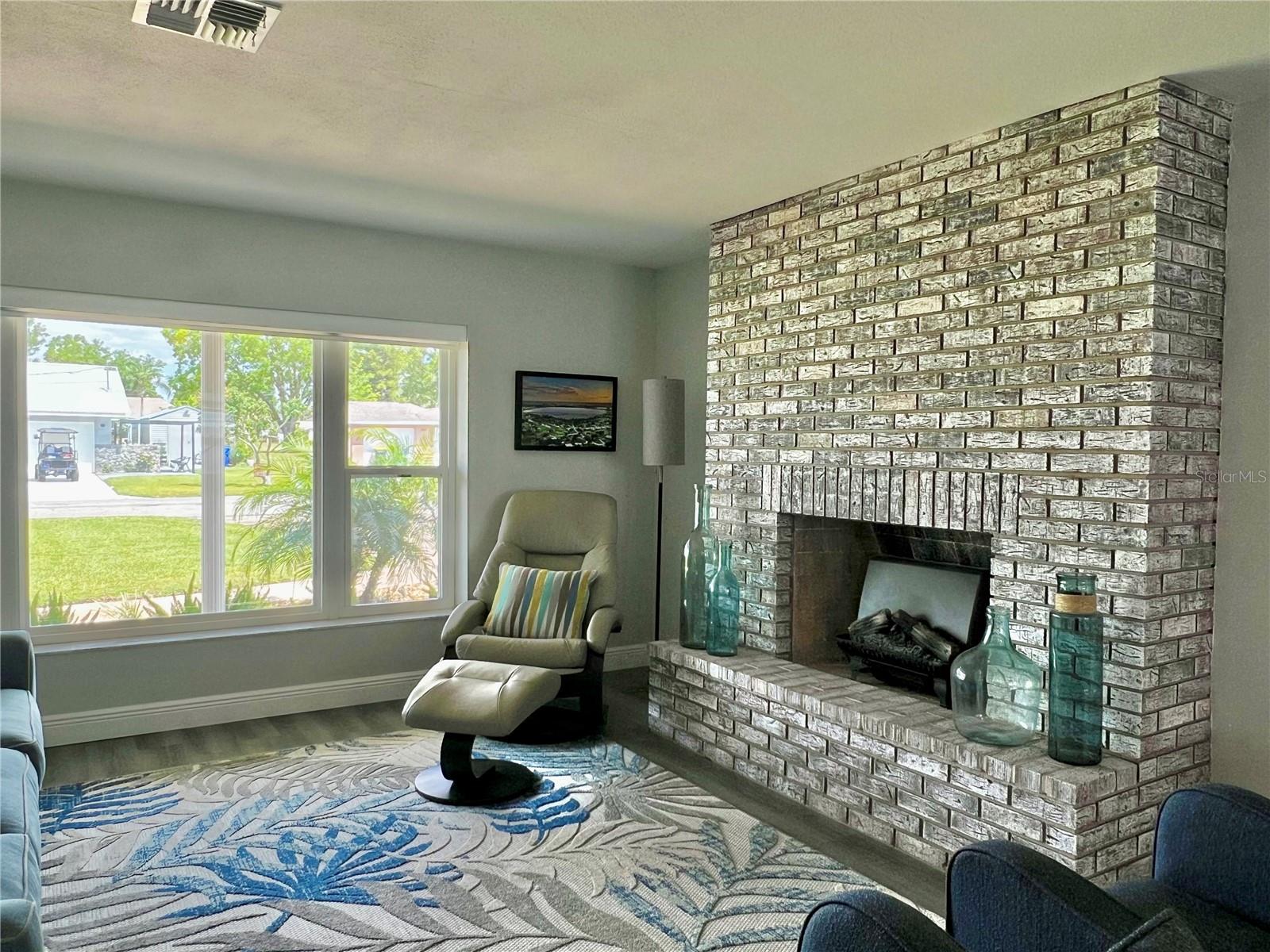 217 W LAKE DAMON DR, AVON PARK, FL, 33825
