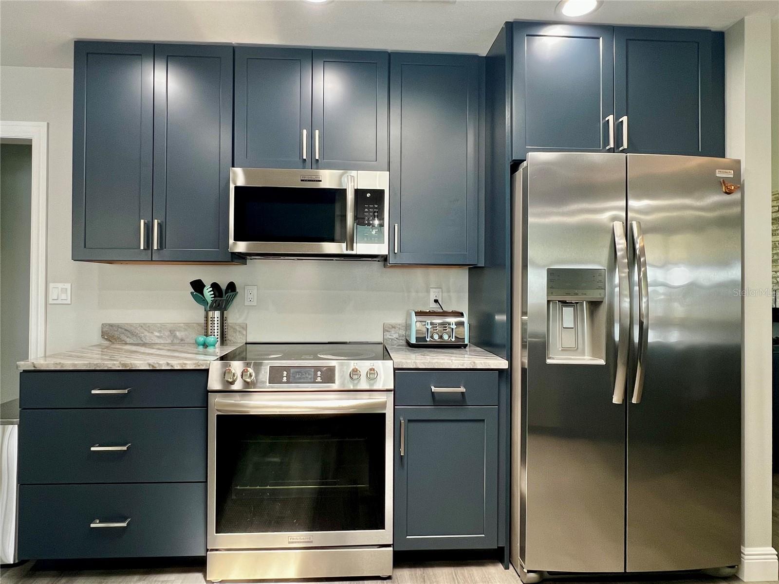 217 W LAKE DAMON DR, AVON PARK, FL, 33825