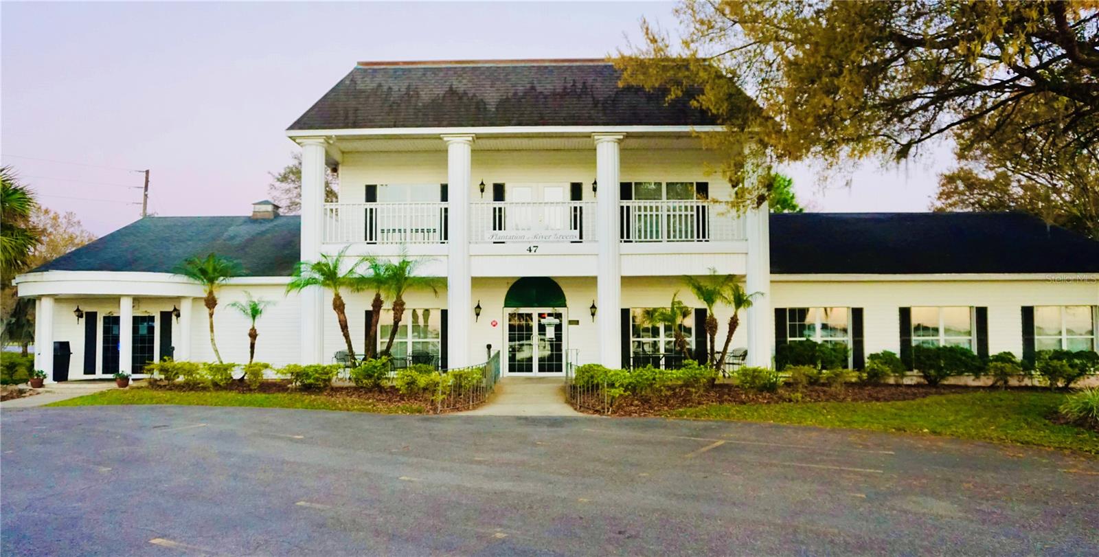 217 W LAKE DAMON DR, AVON PARK, FL, 33825
