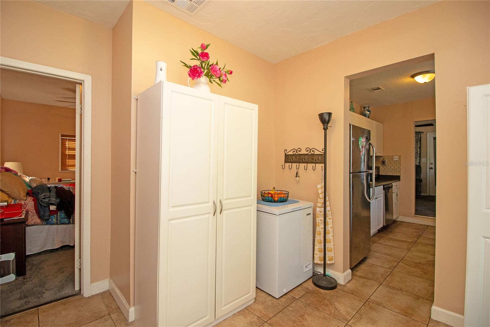 2132 40TH AVE N, ST PETERSBURG, FL, 33714
