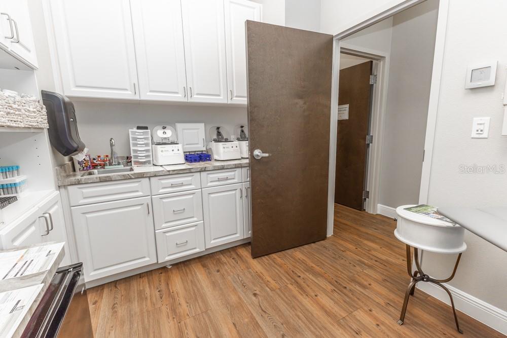809 COUNTY ROAD 466 #202C, LADY LAKE, FL, 32159