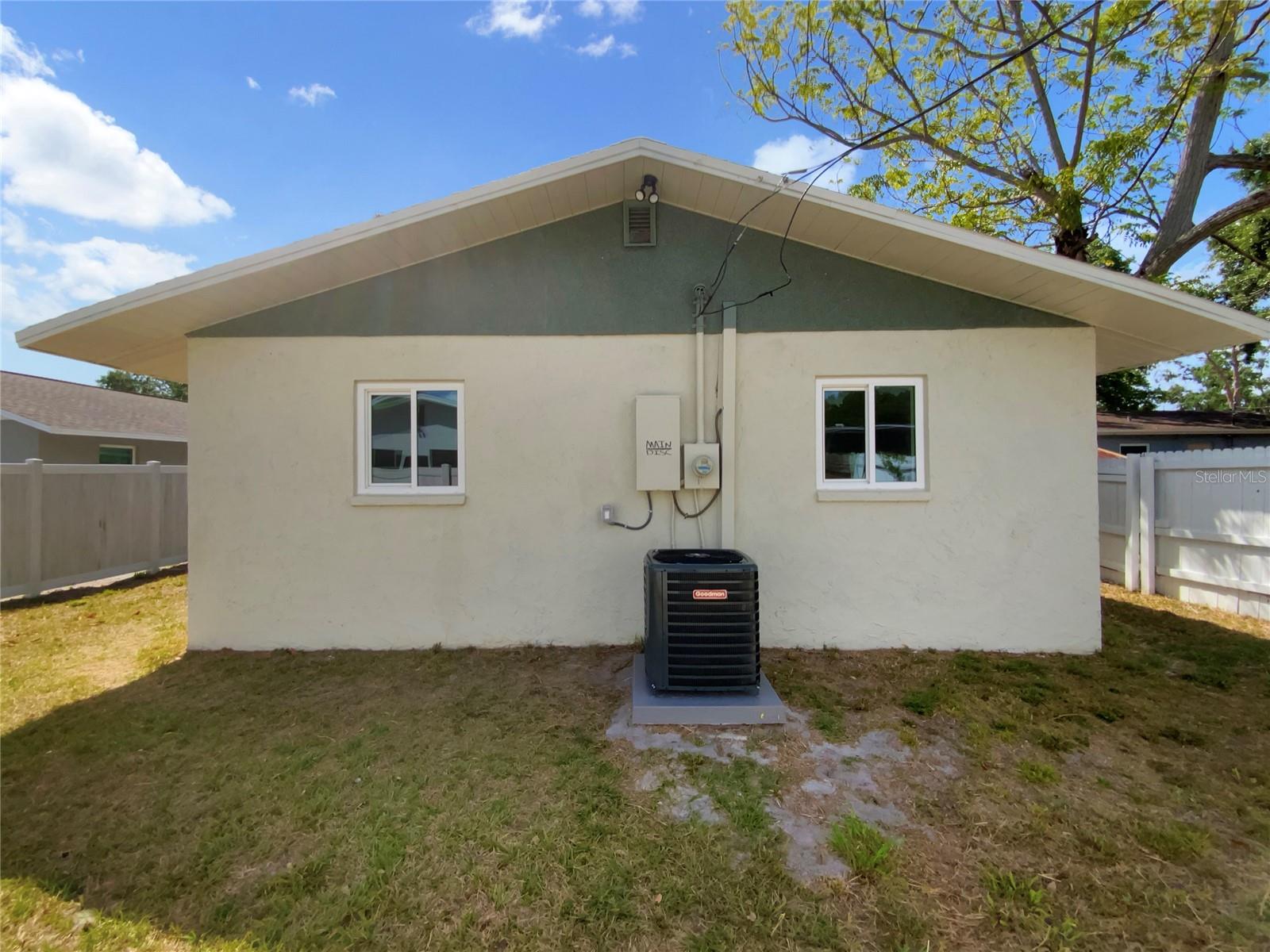 961 CHARLOTTE AVE, SARASOTA, FL, 34237