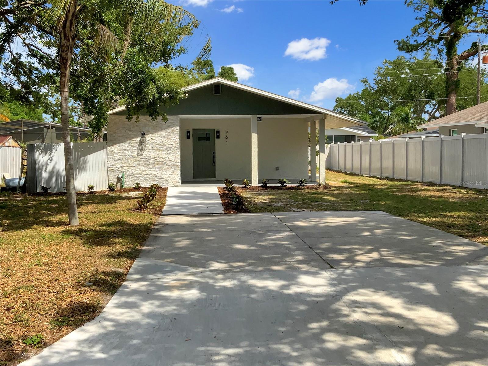 961 CHARLOTTE AVE, SARASOTA, FL, 34237