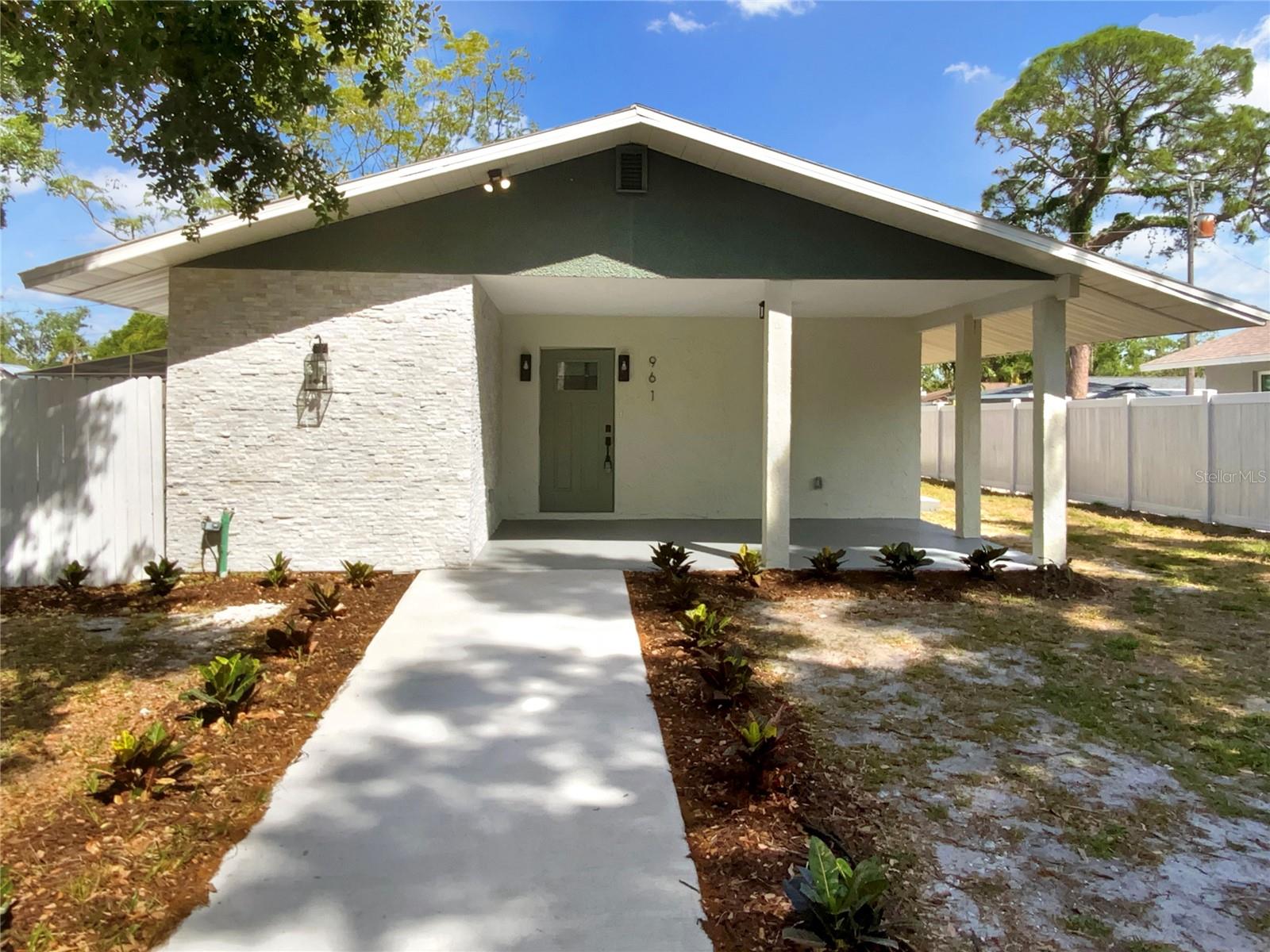 961 CHARLOTTE AVE, SARASOTA, FL, 34237