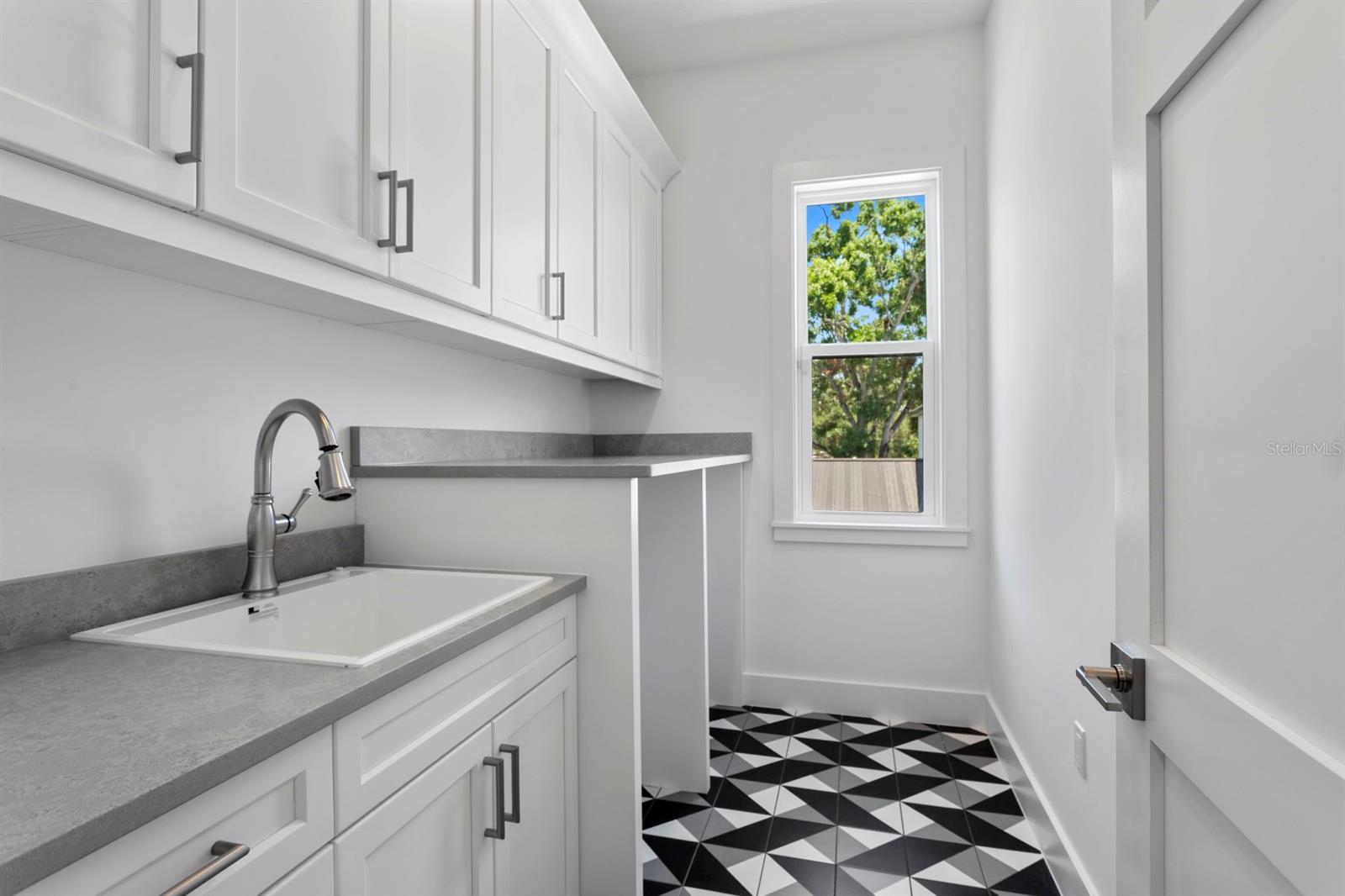 3406 W ALLINE AVE, TAMPA, FL, 33611