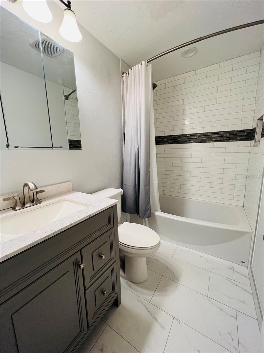 2635 SW 35TH PL #402, GAINESVILLE, FL, 32608
