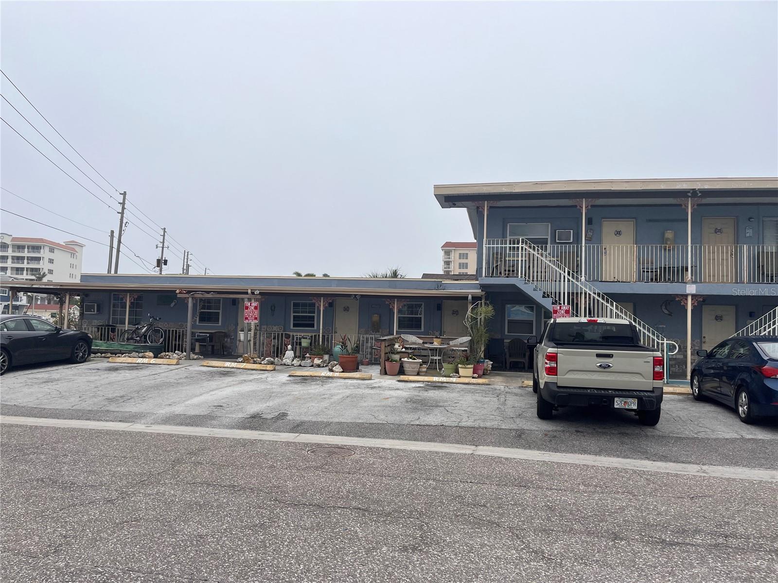 17800 GULF BLVD, REDINGTON SHORES, FL, 33708