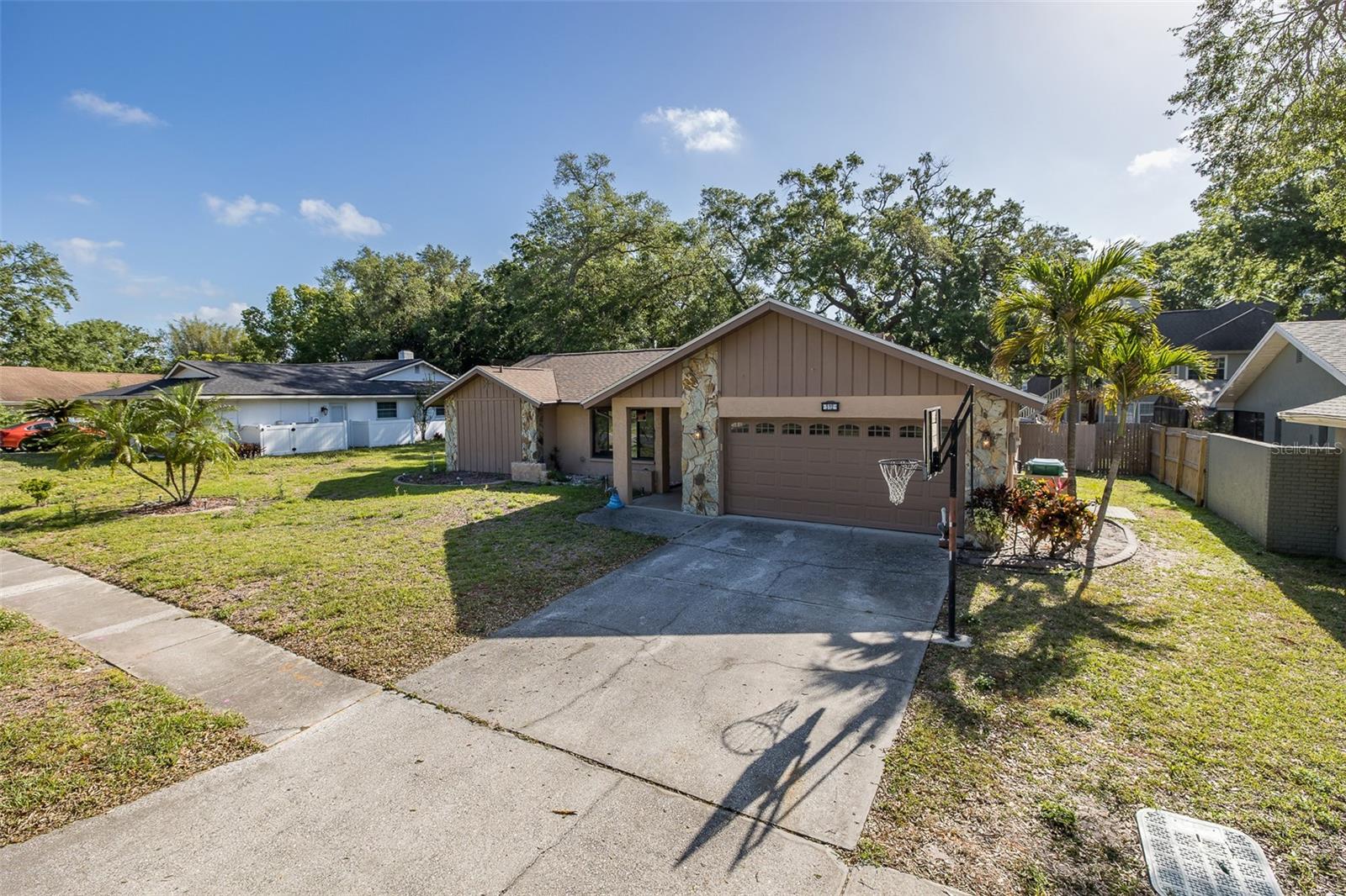 512 WINDING WILLOW DR, PALM HARBOR, FL, 34683
