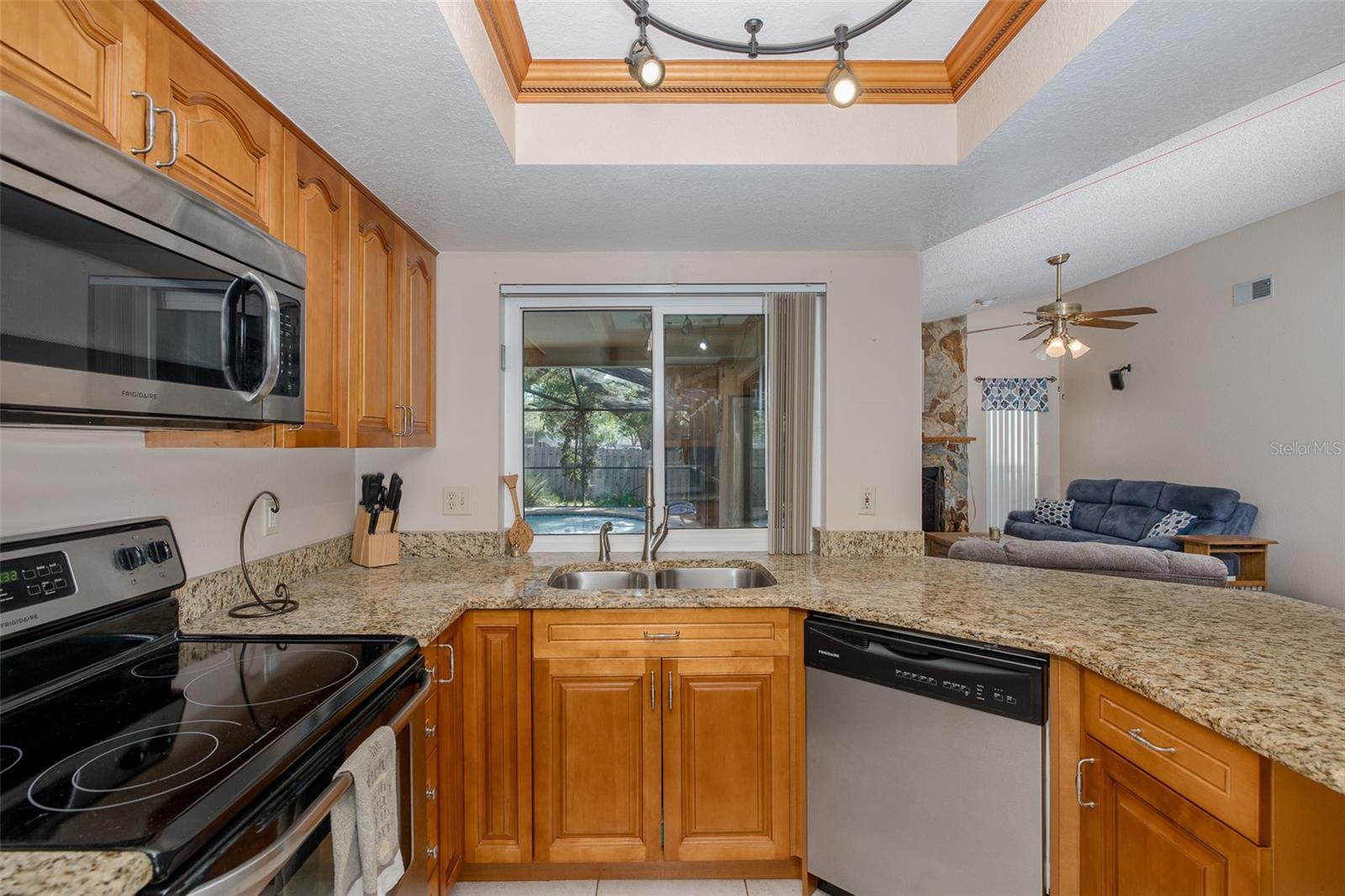 512 WINDING WILLOW DR, PALM HARBOR, FL, 34683