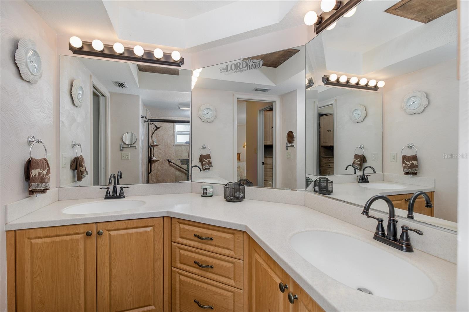 512 WINDING WILLOW DR, PALM HARBOR, FL, 34683