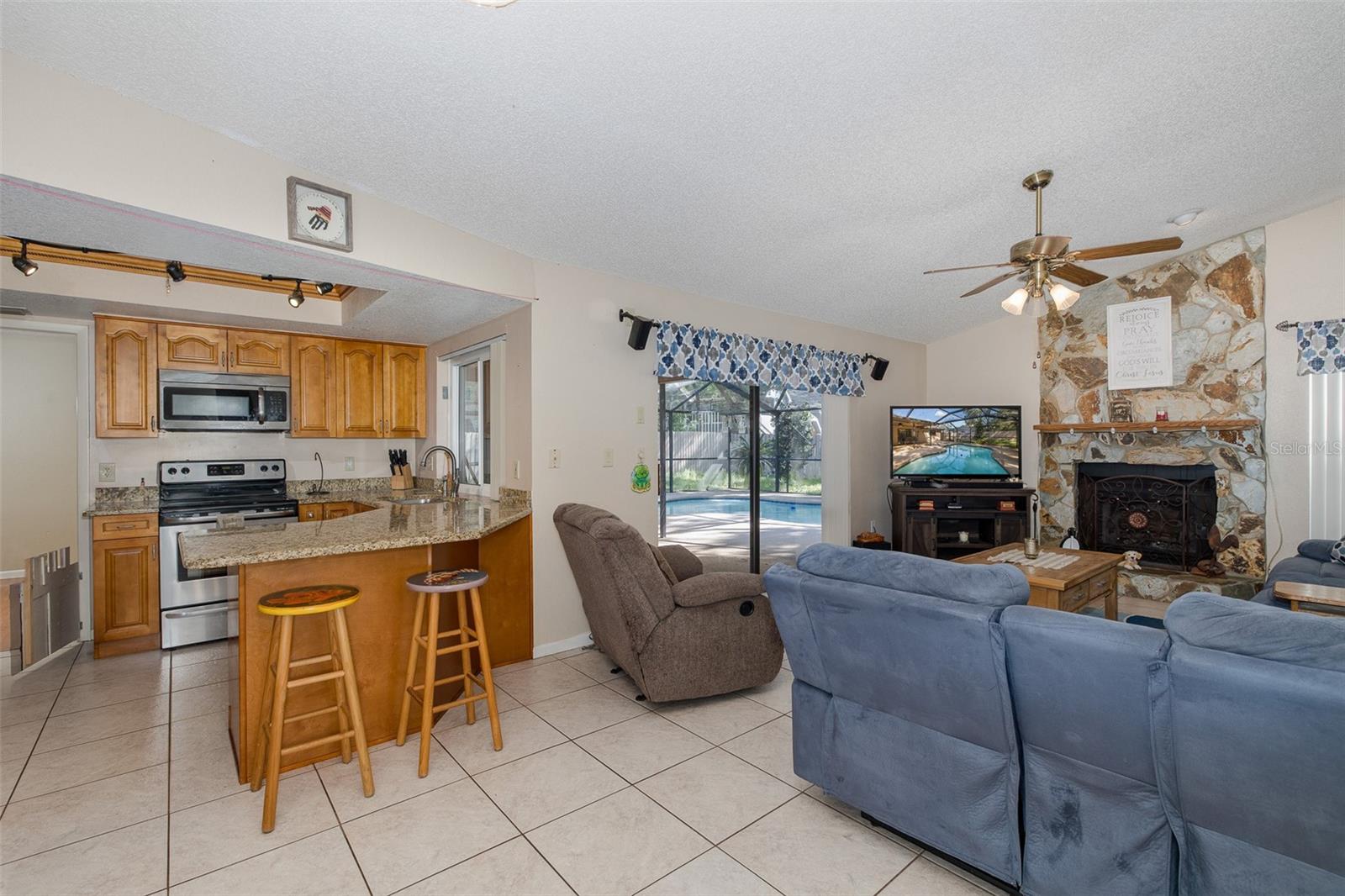 512 WINDING WILLOW DR, PALM HARBOR, FL, 34683