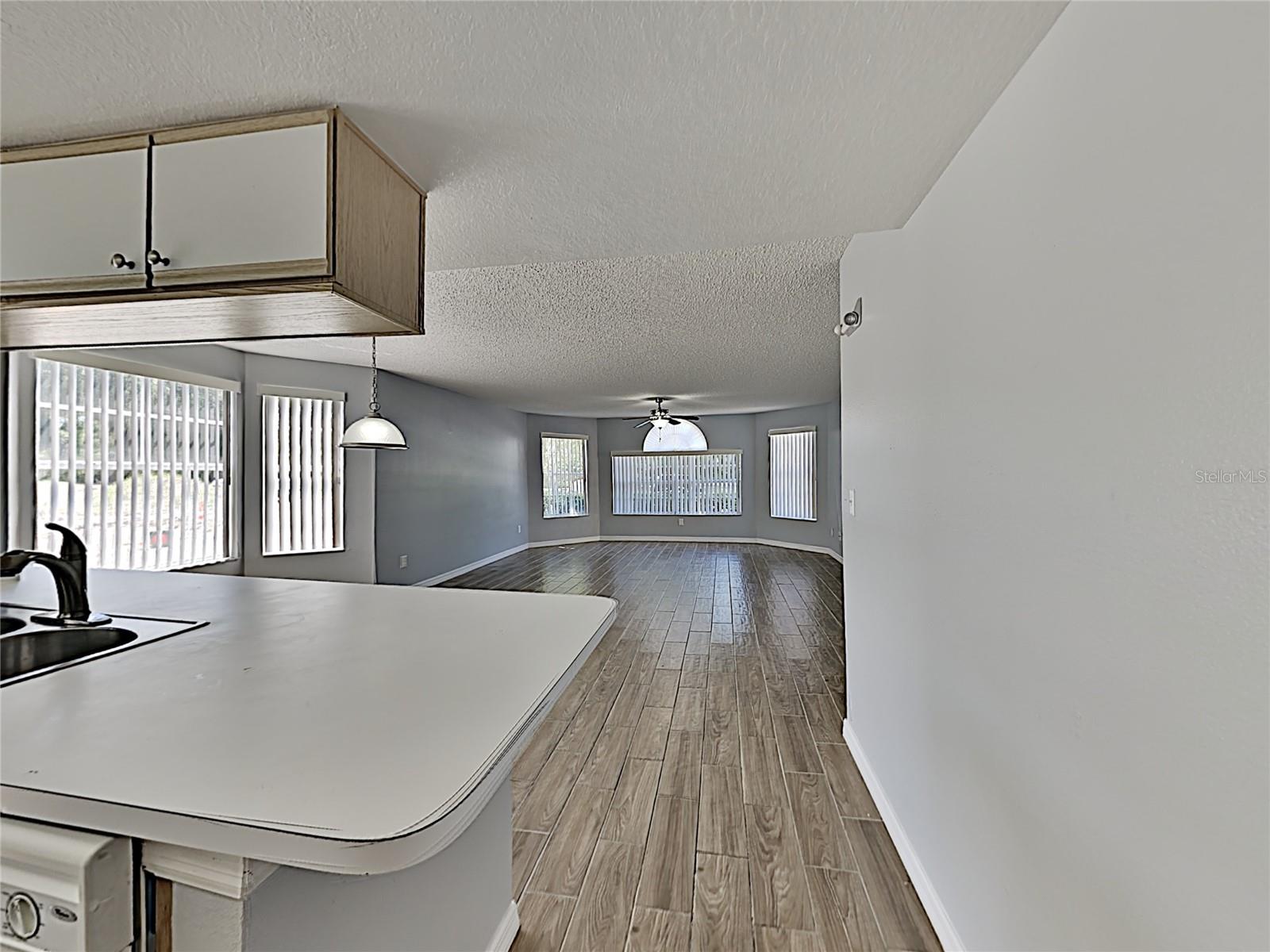 2442 SWEETWATER CLUB CIR #43, KISSIMMEE, FL, 34746