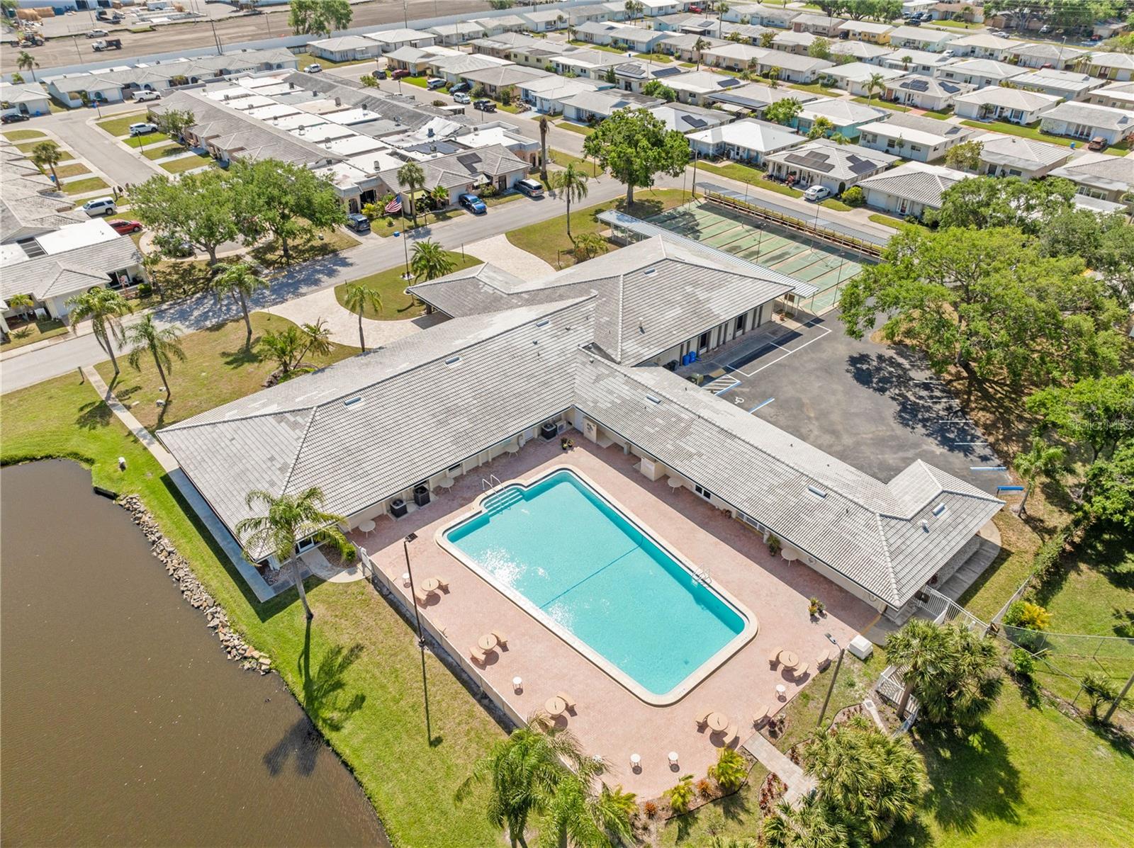 5428 LARCHMONT CT N #5428, PINELLAS PARK, FL, 33782