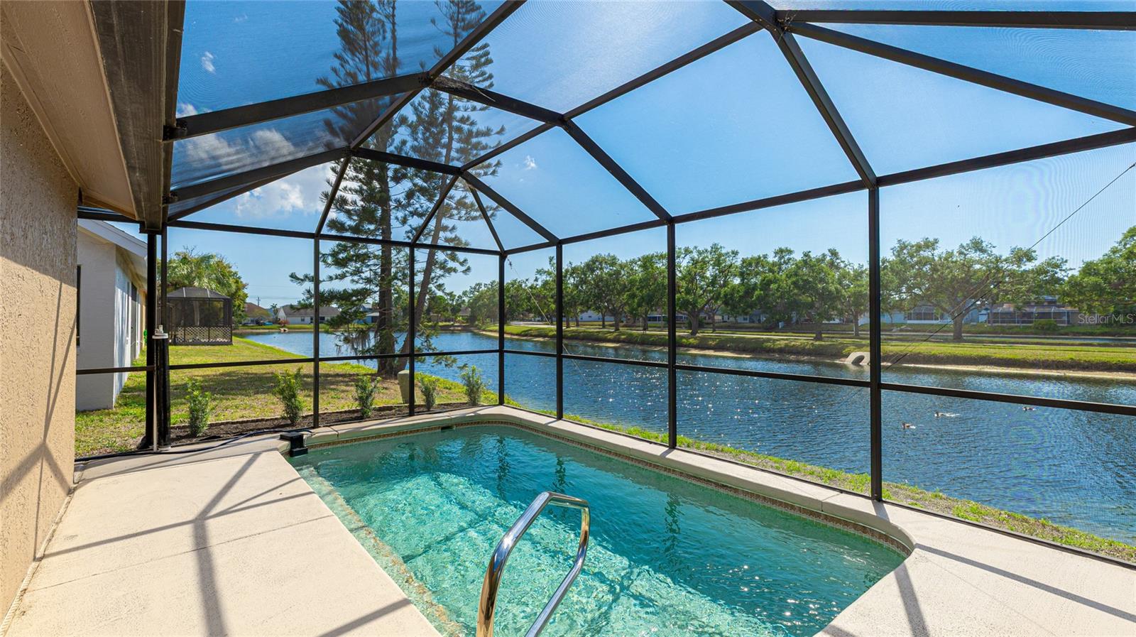 620 49TH ST E, BRADENTON, FL, 34208