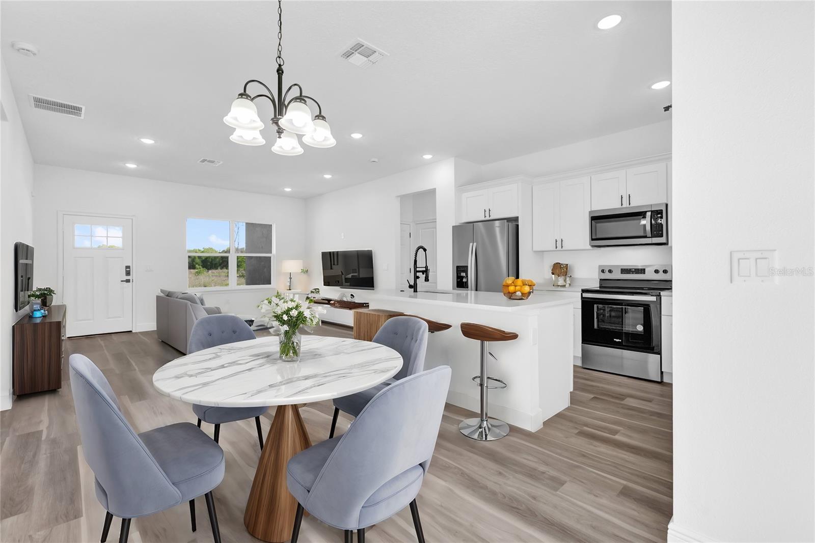 75 GUAVA TER, OCKLAWAHA, FL, 32179